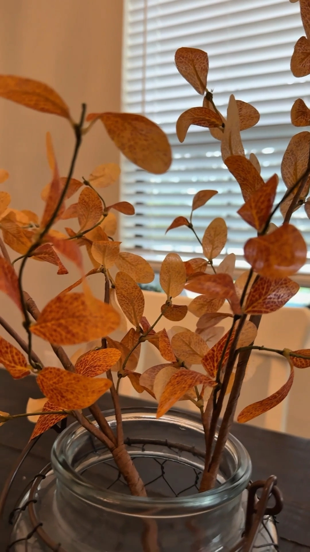 Changing leaves, changing vibes 🍂 One simple swap for an instant fall refresh. #AutumnMood #DecorDetails #LeafLove #CozyHome

#LTKFindsUnder50 #LTKSeasonal #LTKSaleAlert