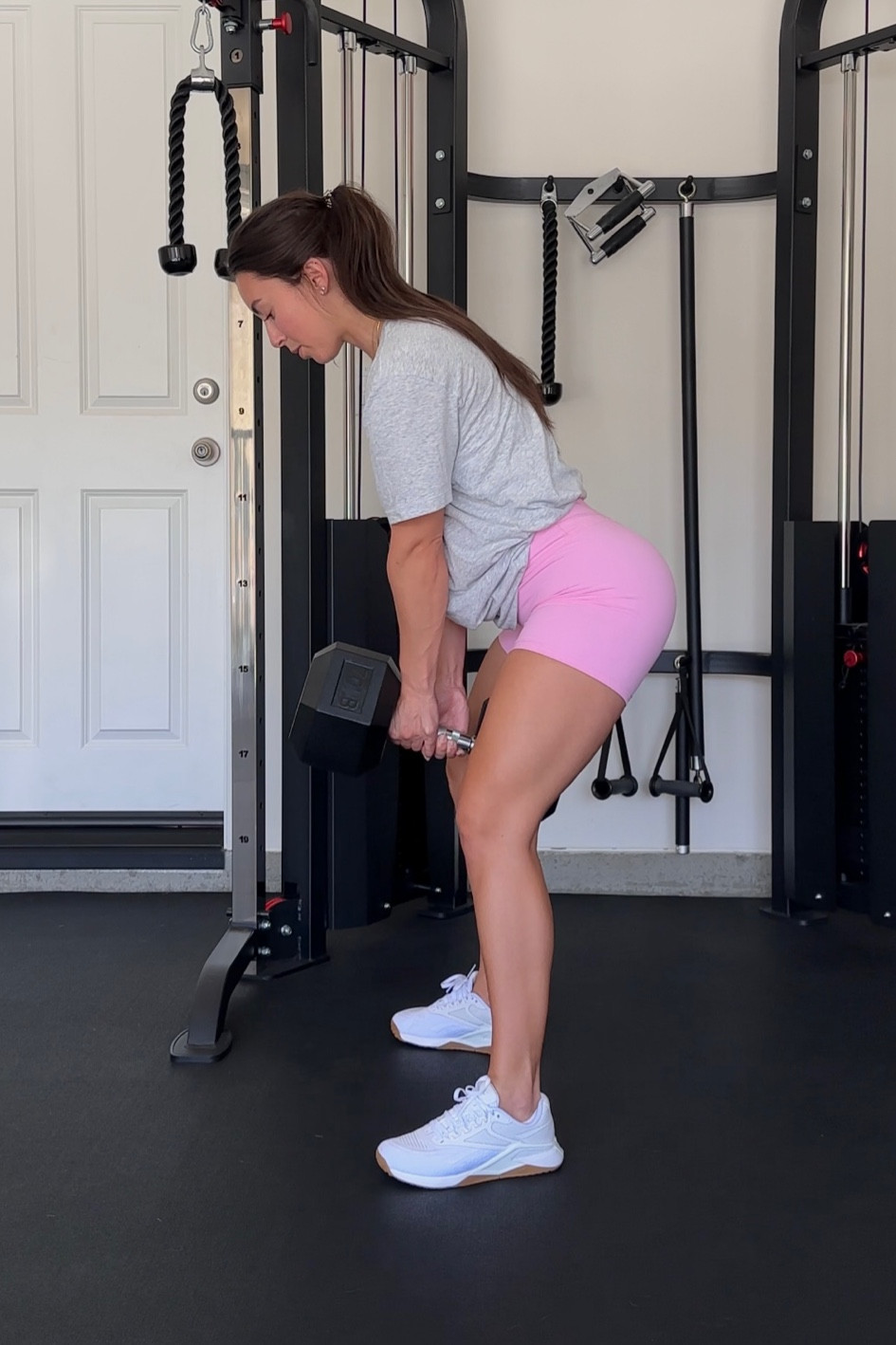 🤍💗 keep in mind this exact color wasn’t squat proof for me! top: xs | shorts: xs - if in between, size up! 

#LTKSeasonal #LTKFind #LTKfit