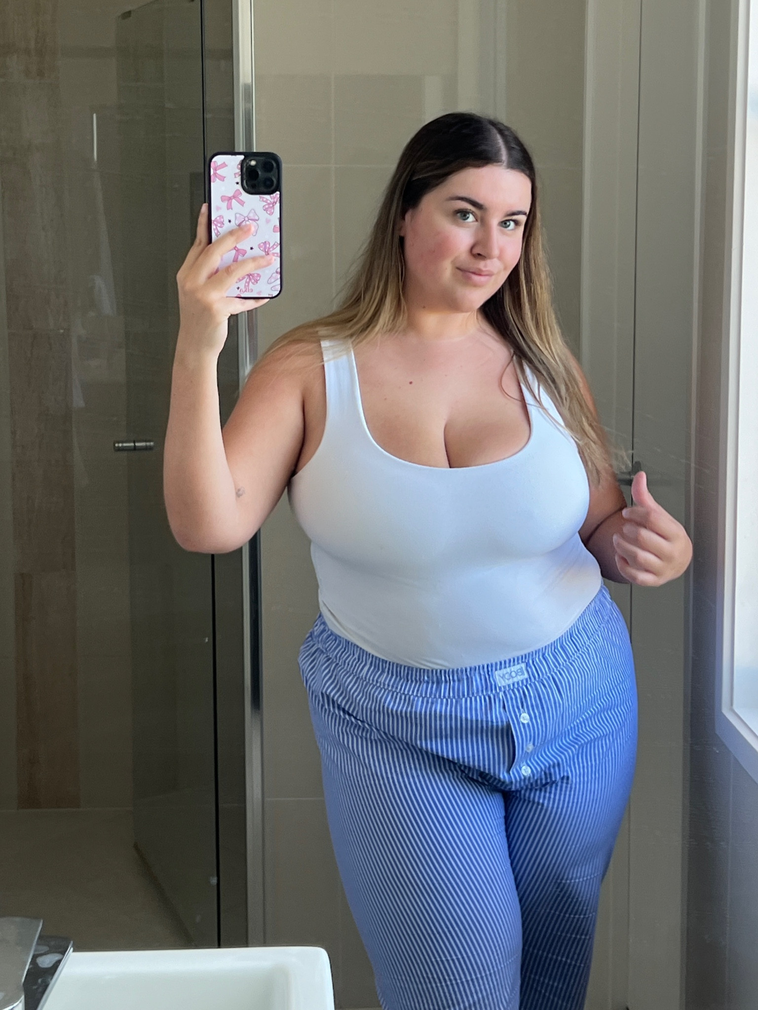 channeling the coastal granddaughter aesthetic on a mid size gal #midsize #coastalgranddaughter 
