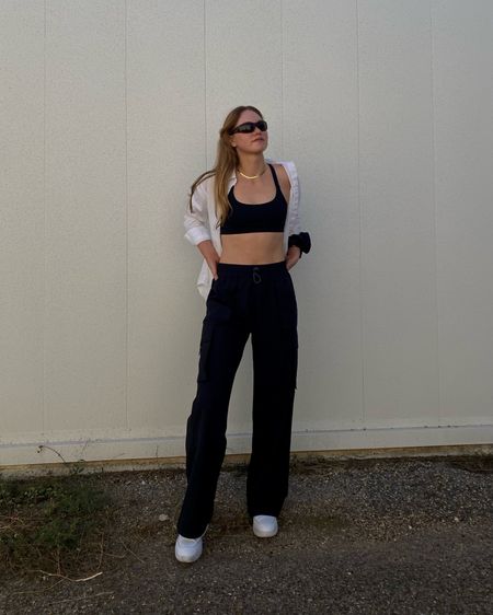 early fall outfit (it’s hot):

white button down 
sports bra/crop top
cargo trousers 
white Reebok double c’s
giant scrunchie :)

#LTKSeasonal #LTKfitness #LTKU