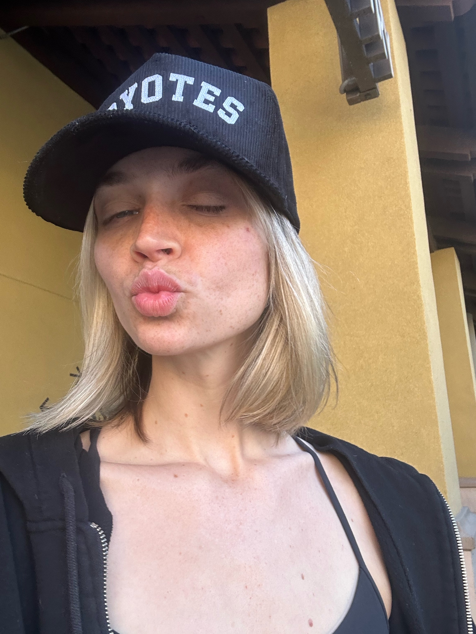 I’m so happy this hat finally came to live with me hehe

#LTKstyletip #LTKfindsunder50