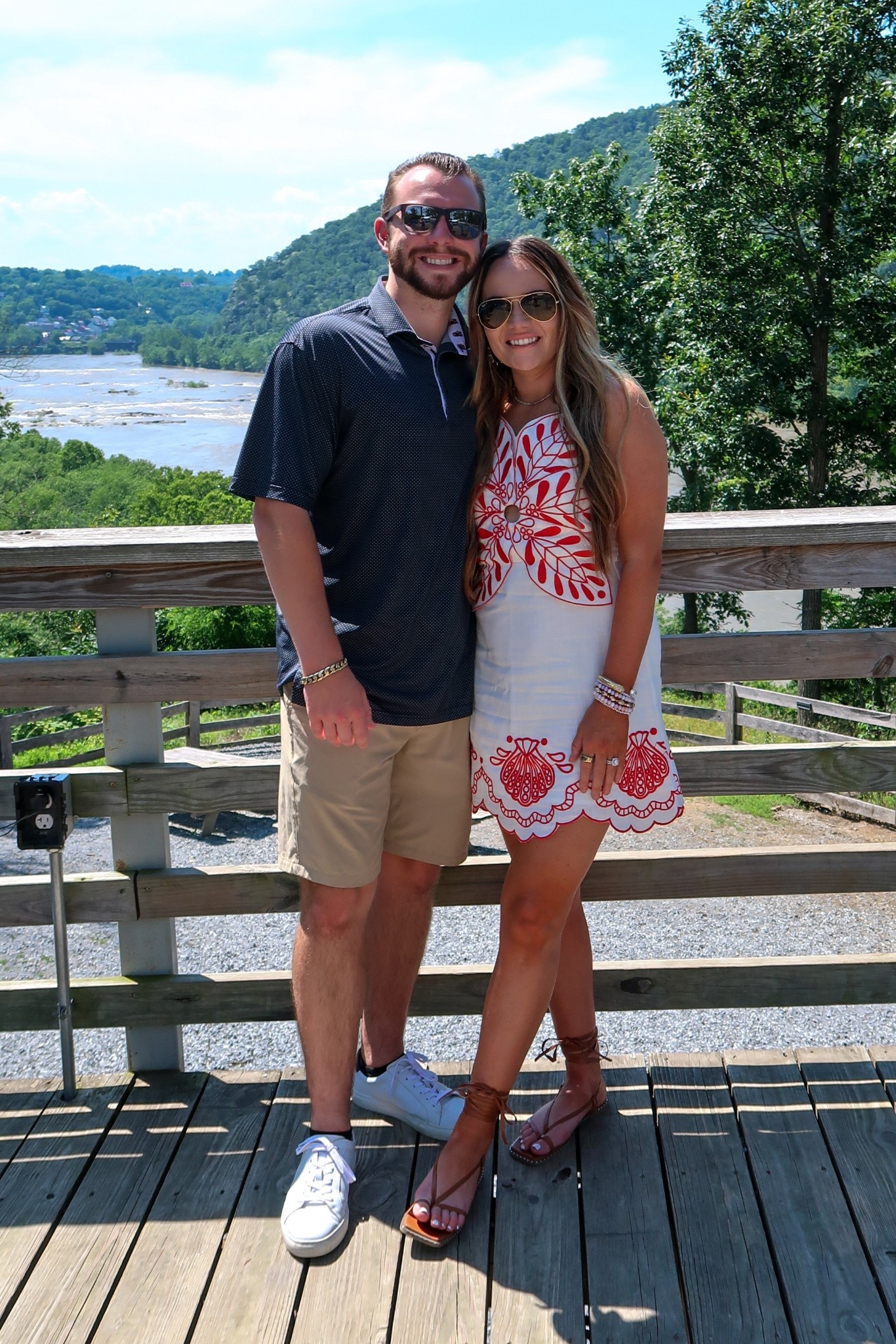 White with red embroidered dress, wearing size small
❤️

#LTKStyleTip #LTKFindsUnder50 #LTKU
