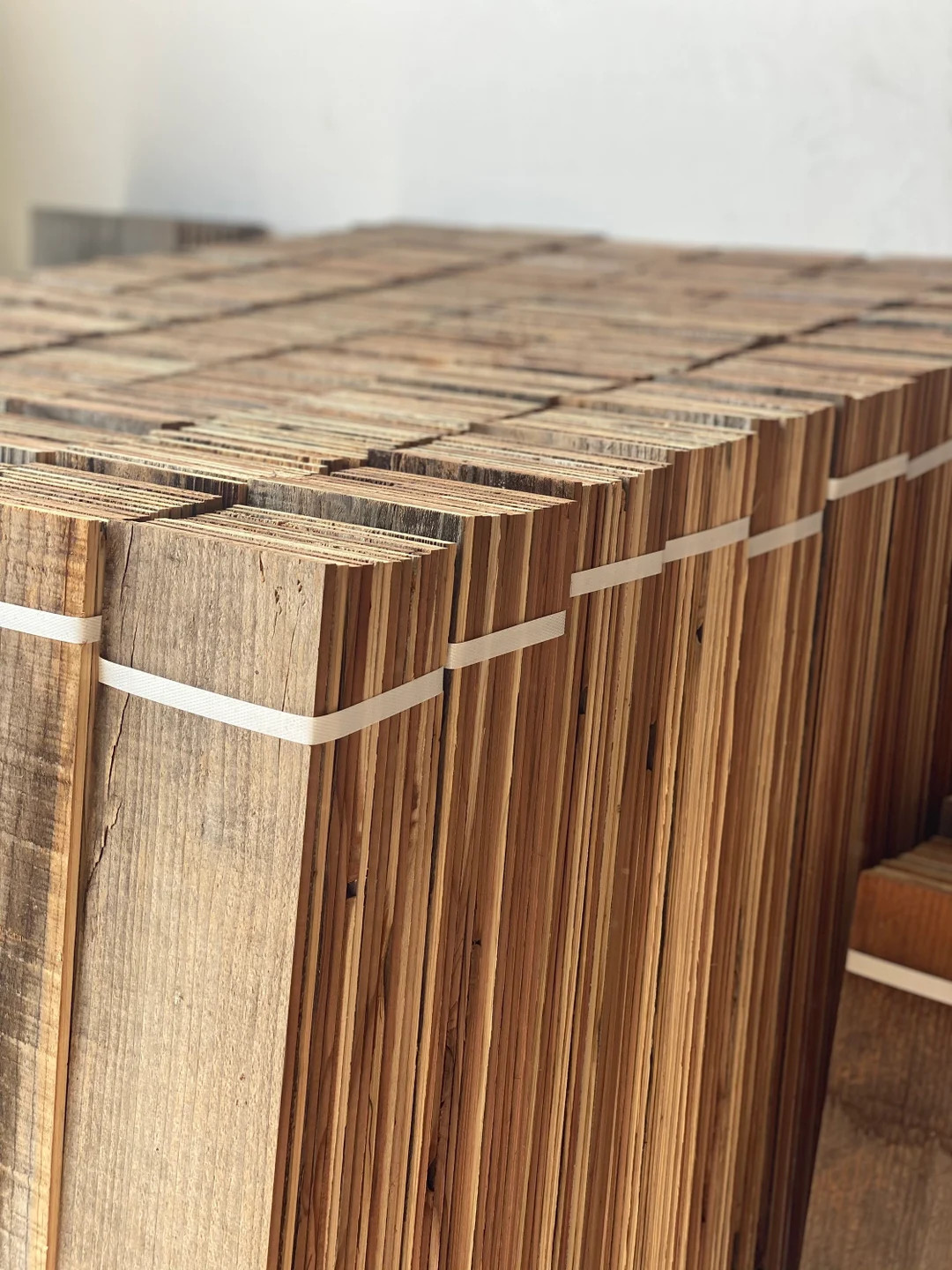 RECLAIMED WOOD PANELING (24 sq ft bundles) | Etsy (US)