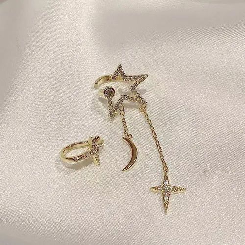 Poppin - Rhinestone Star Fringed Ear Cuff | YesStyle Global