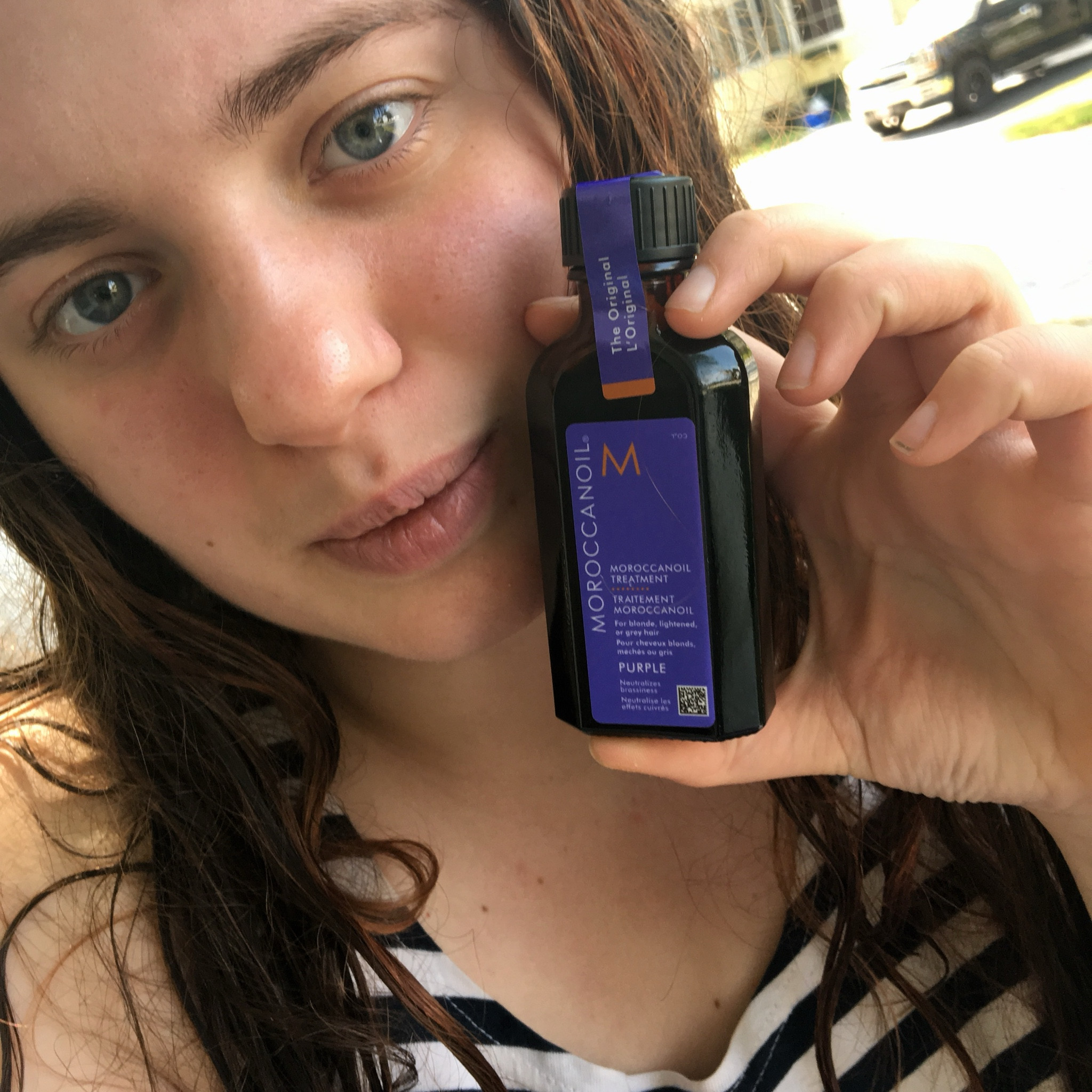 This stuff is great! I used it after bleaching my hair to help tone it before dyeing fun colors for Christmas! 