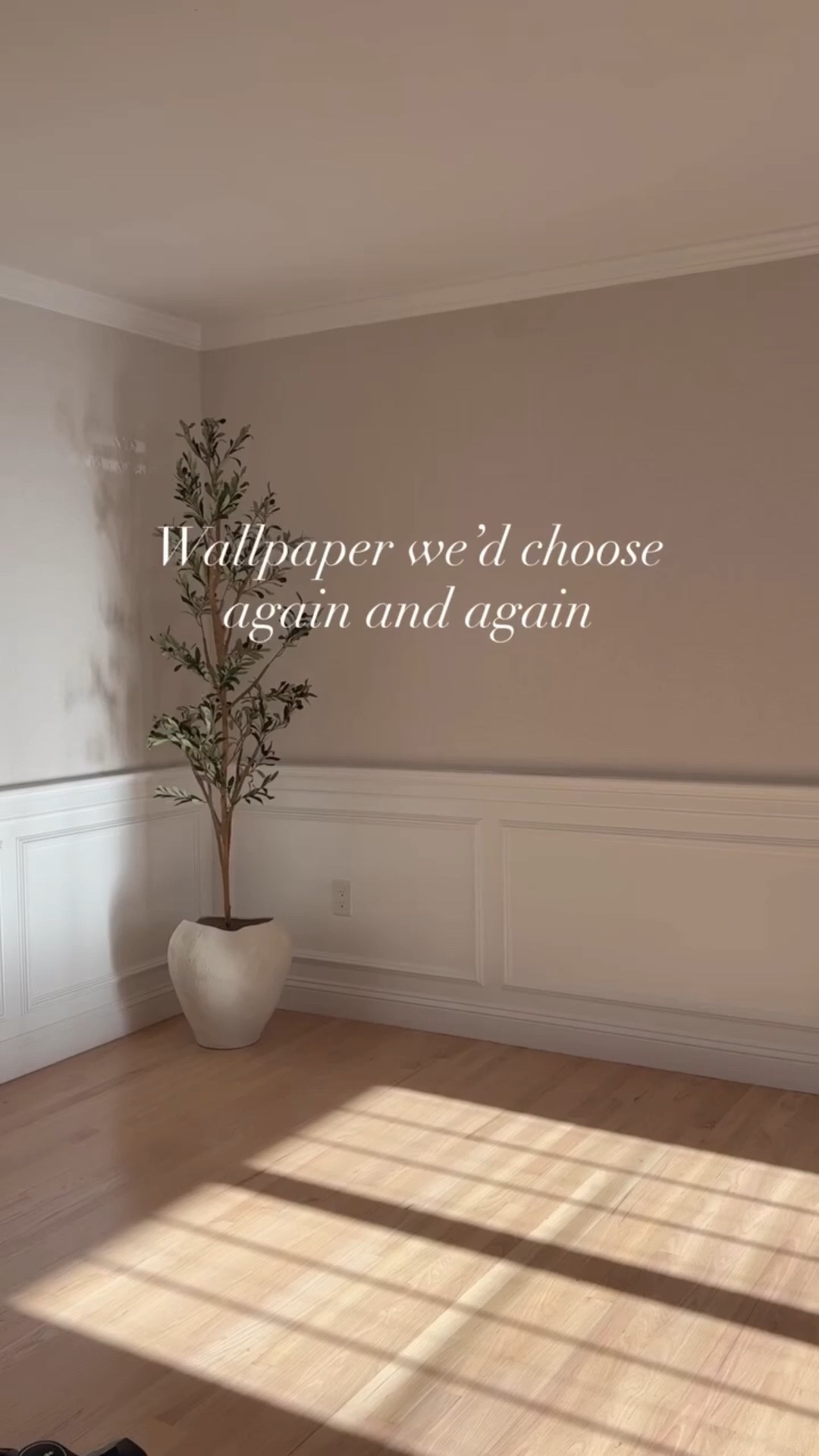 Wallpaper we’ve used and love (and definitely looks better in person) 💕 

#wallpaperinspo #neutralwallpaper modern organic inspo Boston north shore Massachusetts interior designer

#LTKdayinmylife #LTKHome #LTKSaleAlert