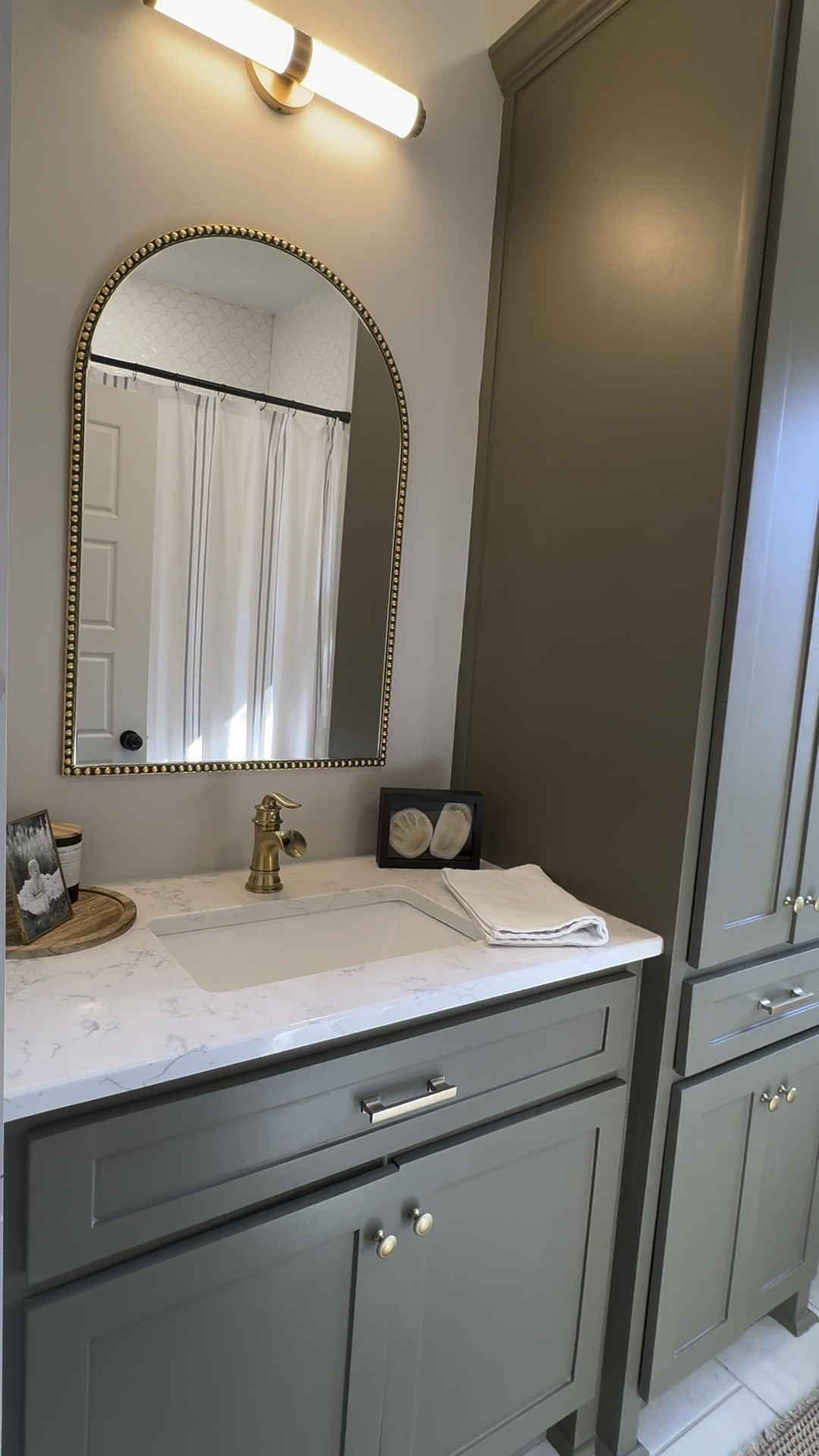 love this grip slip waffle runner rug! 

+ a pop of color in our hall bath 🫶🏻

#LTKVideo #LTKHome #LTKStyleTip