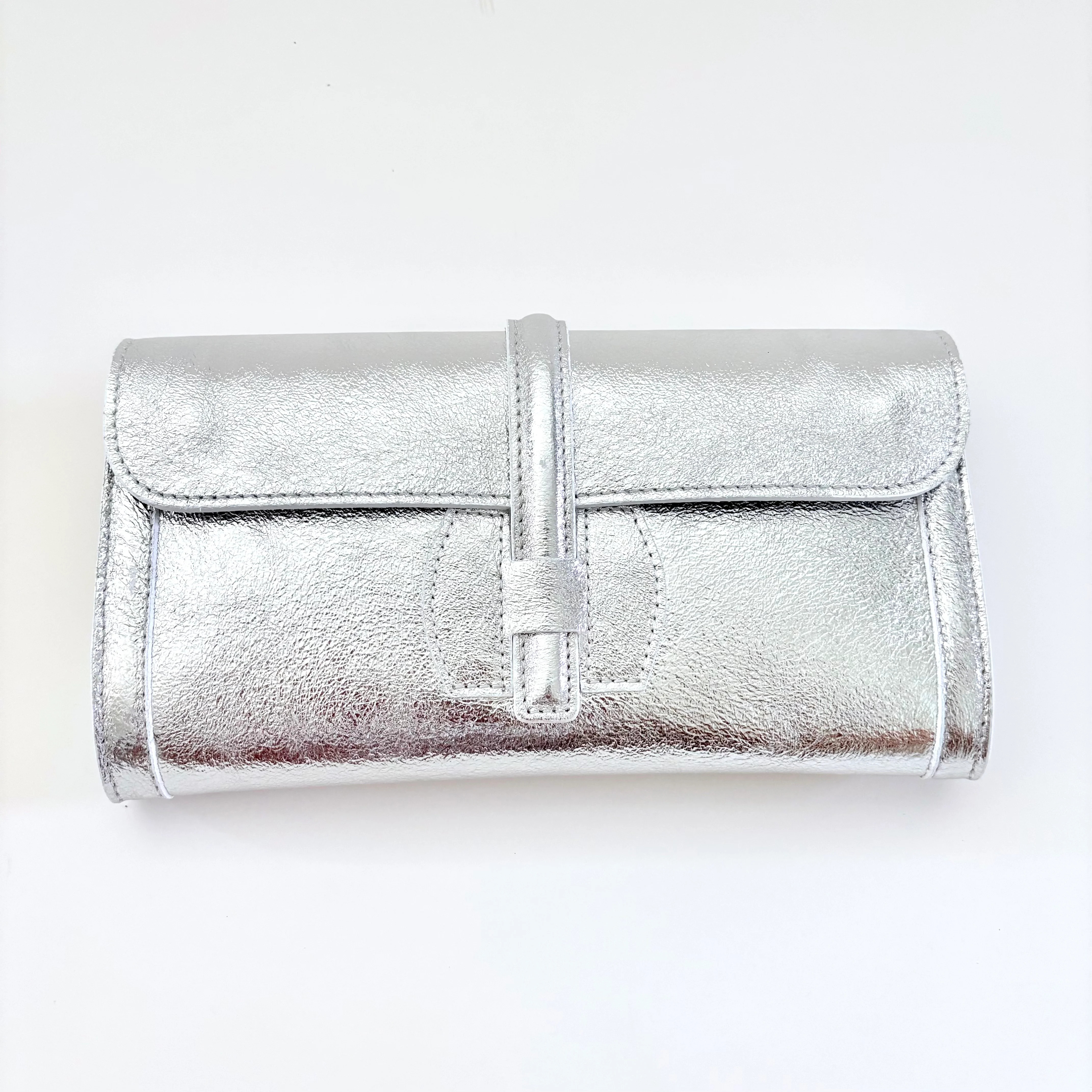 Metallic Silver Monet Leather Clutch | Colores Collective