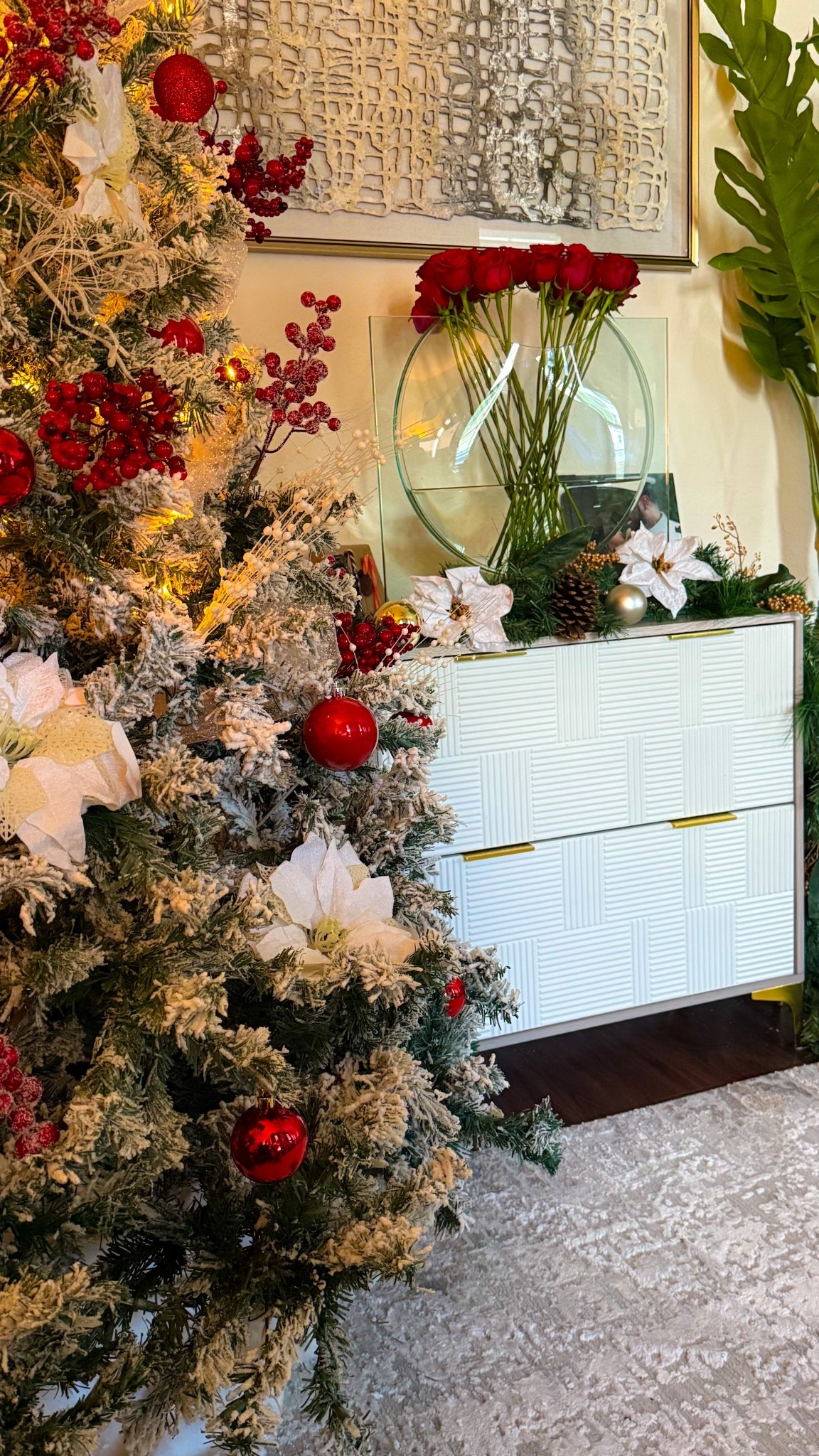 How’s your Christmas decor coming along?  🎅🏾 🎄 

#LTKdayinmylife #LTKHoliday