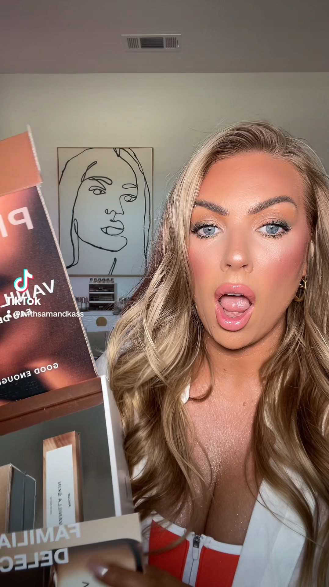 Phlur has just launched their viral vanilla skin but in a perfume version. This is going to linger on the skin longer and it’s a little stronger than the body mist!! Such a beautiful vanilla scent!!! 🍦 



#LTKFindsUnder50 #LTKFindsUnder100 #LTKBeauty