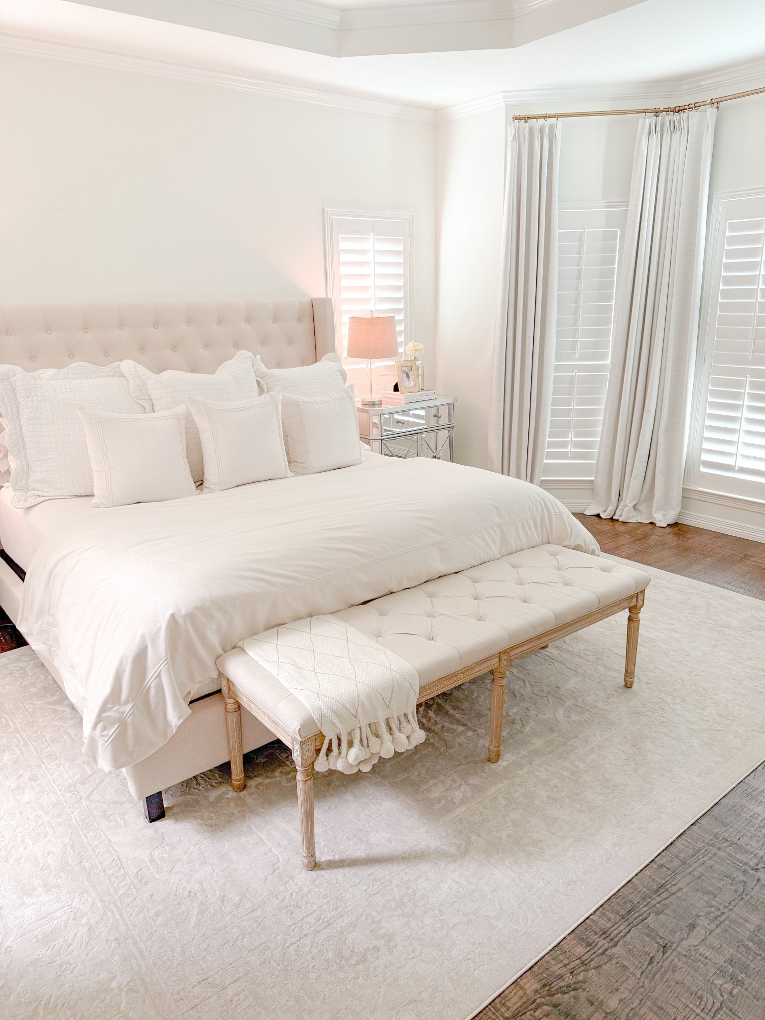 Nothing like a little spring refresh! #homedecor #bedroominspo #springhome #homerefresh