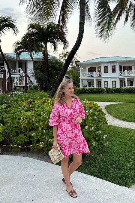This hibiscus, pink floral print dress from Tuckernuck was the perfect dress for a beach dinner
Packed beautifully
Fits true to size 
I’m wearing XS 

#LTKstyletip #LTKover40 #LTKSeasonal