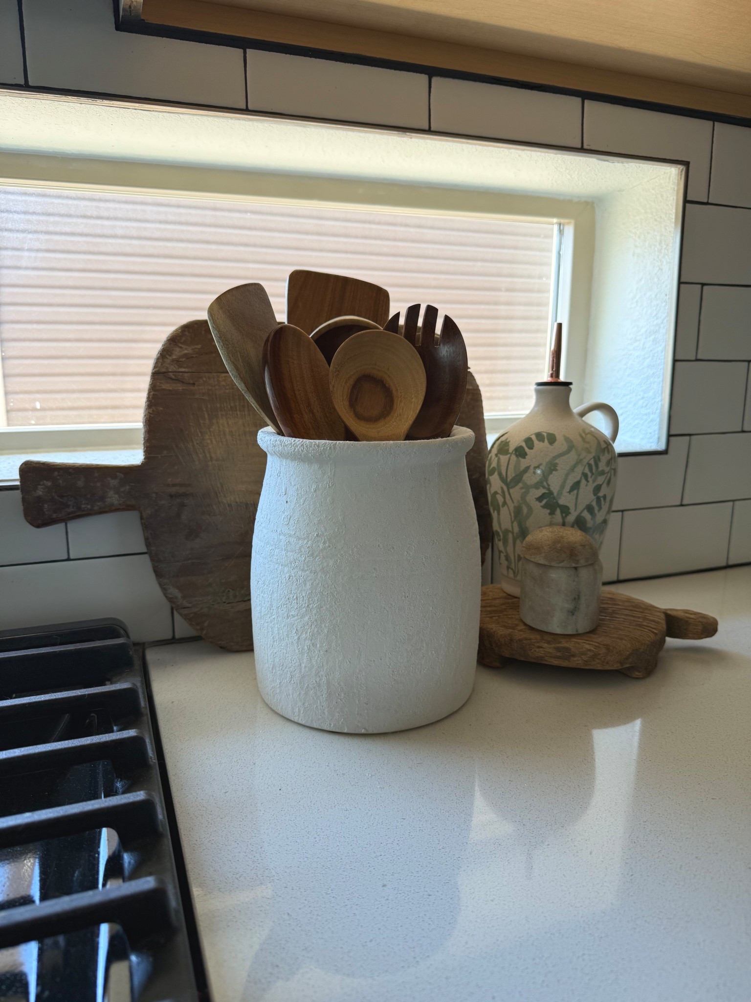 Functional yet beautiful decor is my favorite for the kitchen 🌸

#LTKSeasonal #LTKHome #LTKSpringSale