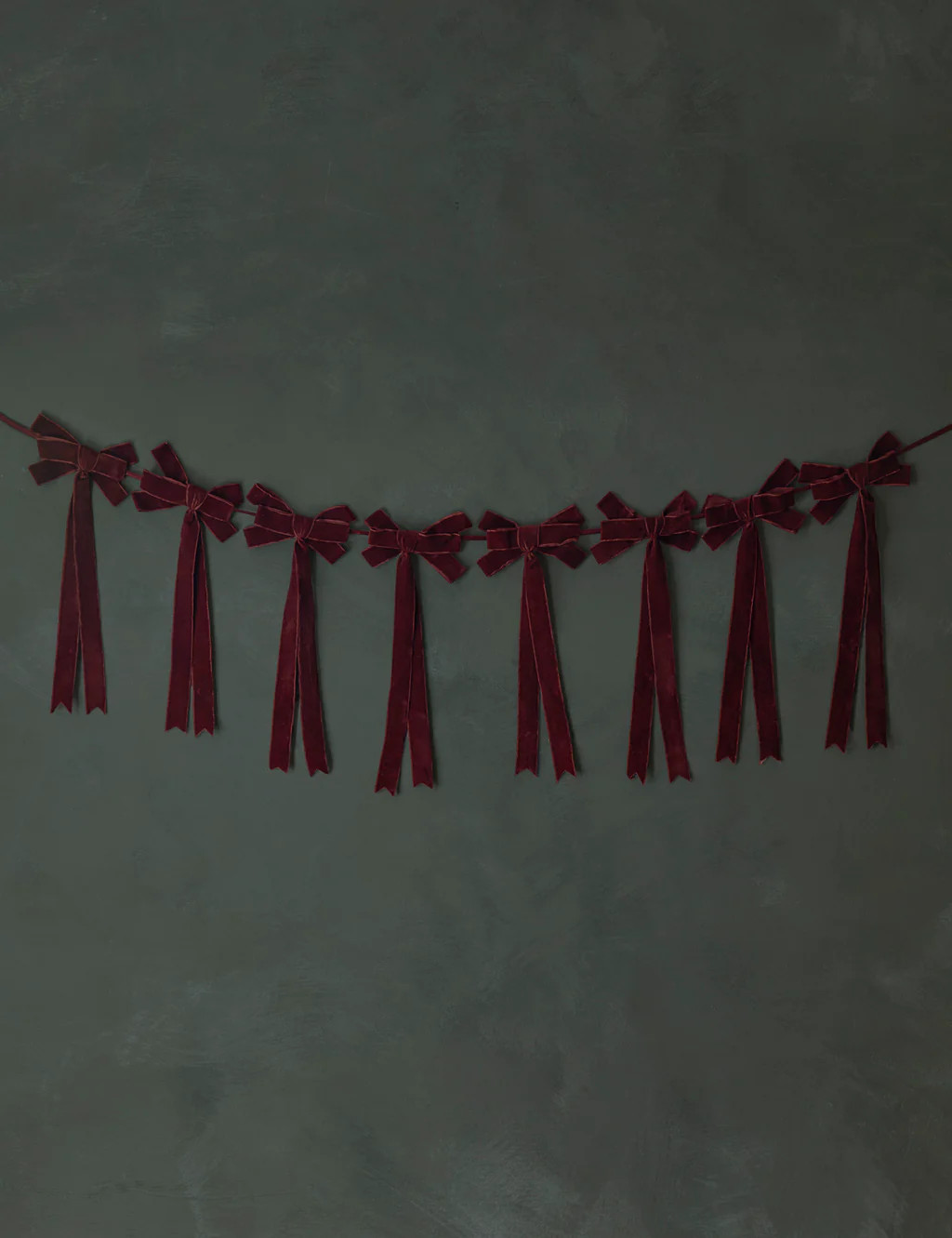 Mauree Velvet Garland | Lulu and Georgia 