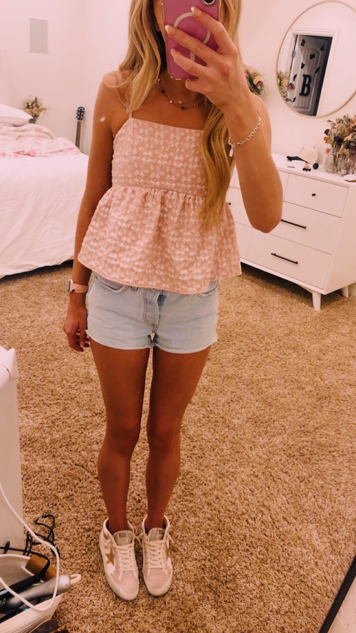 Summer outfit
shein top size xs
levi jean shorts
golden goose shoes