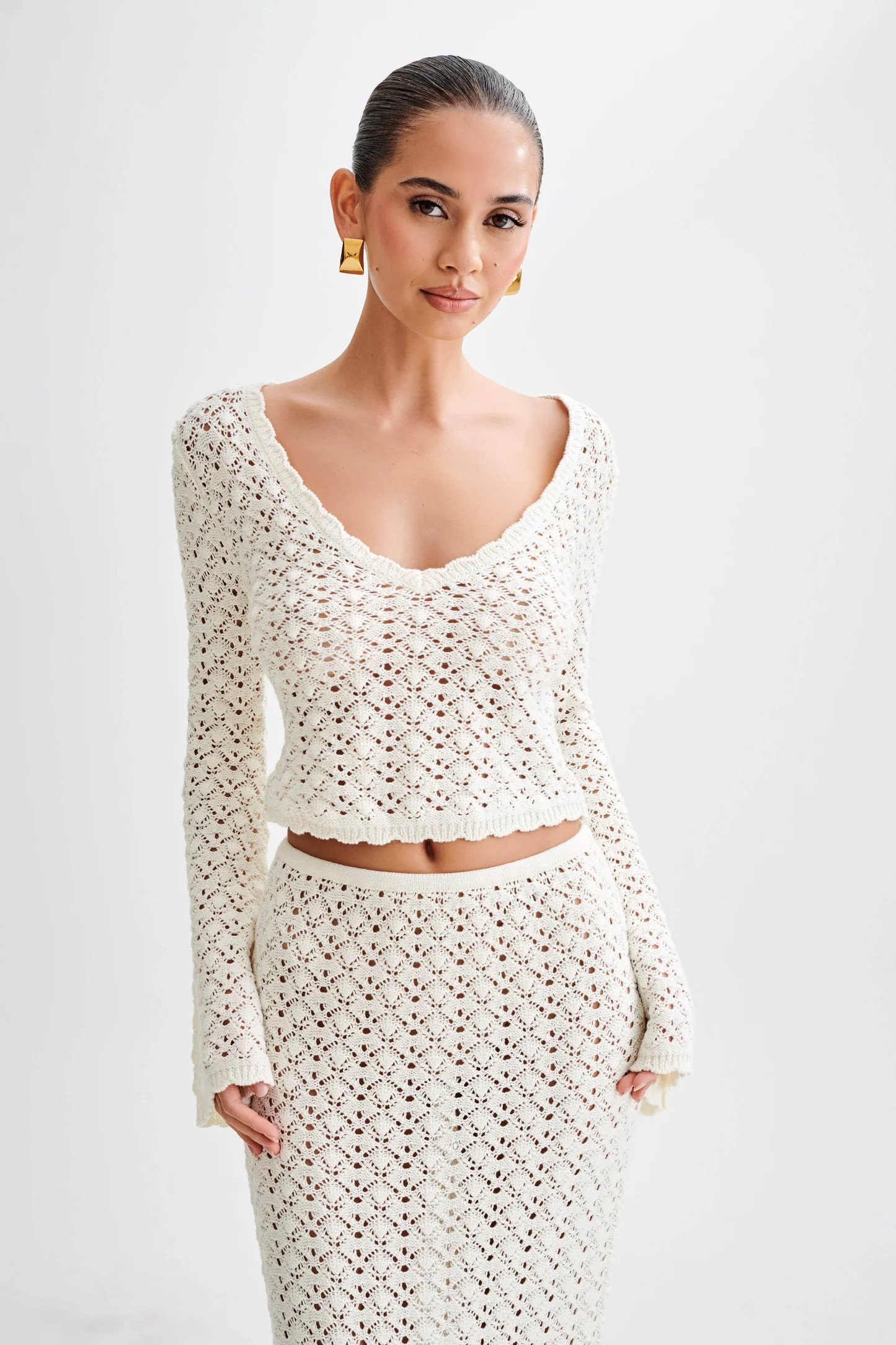 Scalloped Long Sleeve Knit Top - Ivory | MESHKI US