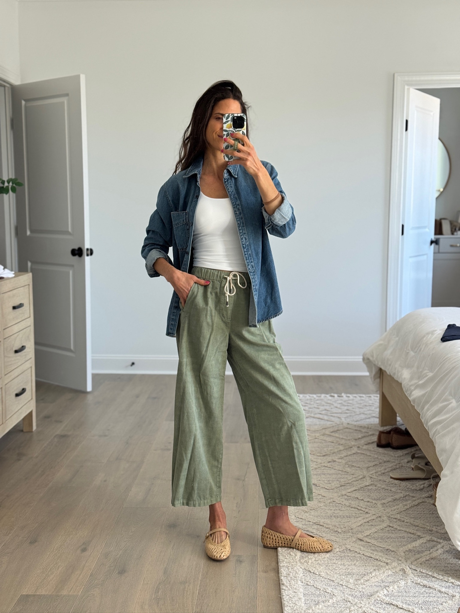 An easy everyday outfit I keep reaching for
Lightweight layers and comfy pants just work for spring
denim button down, white tank top, linen pants, wide leg pants, casual outfit, spring style


#LTKootd #LTKSeasonal #LTKmomlife