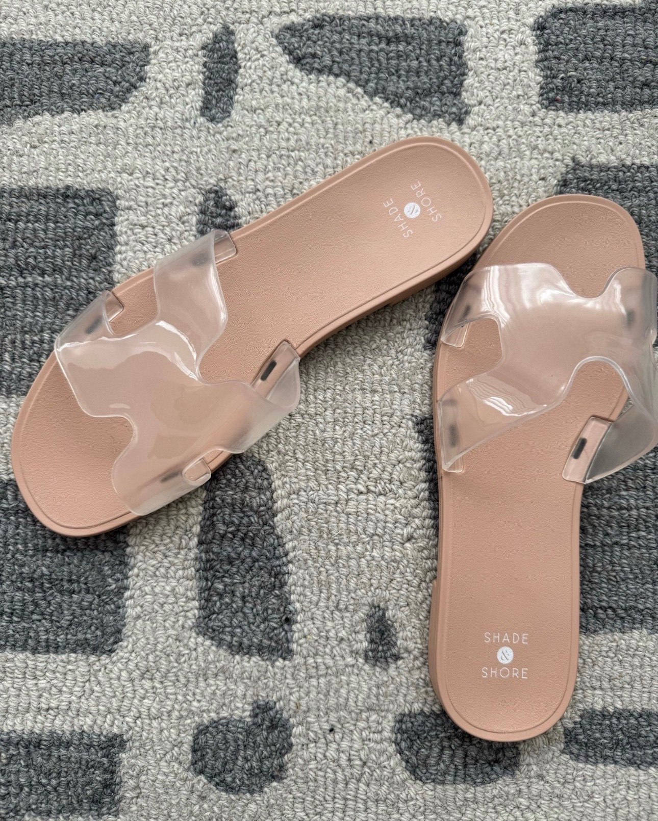 Cute sandals! Linking similar styles.


#LTKOver40 #LTKootd #LTKgrwm