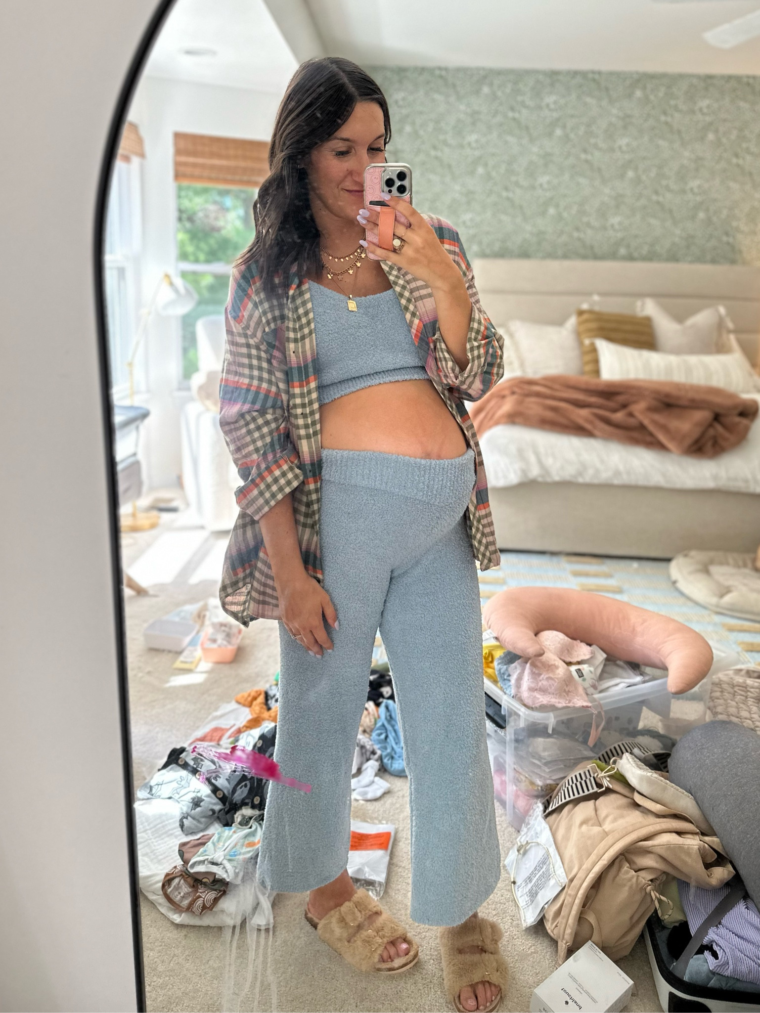 Set: true to size, medium for me
Flannel: sized up for oversized look to XL