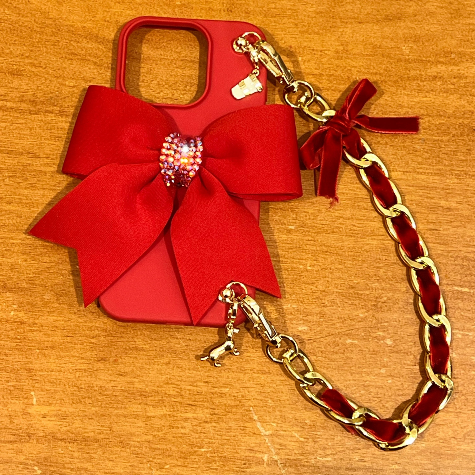 My new phone case is perfect for the holidays!  Switched out red ribbon for black with a little DIY and made the bow sparkle ✨ #targetholiday #targetwondershop #bowphonecase 

#LTKHoliday