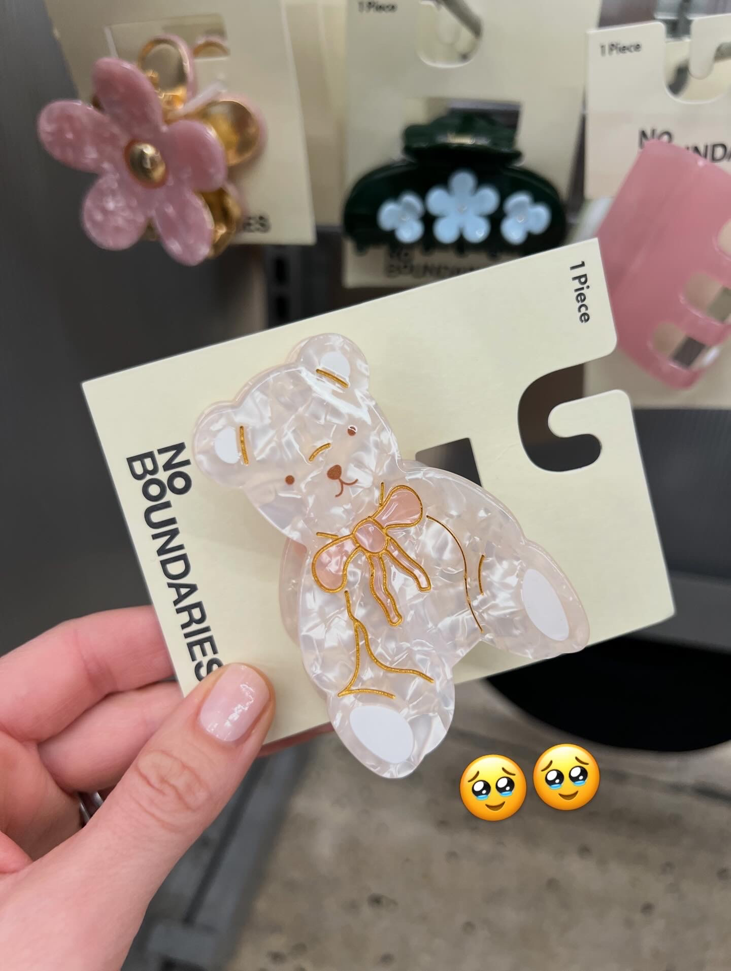 Bear hair clip at Walmart (looks like it could hold Up half your hair not all of it).