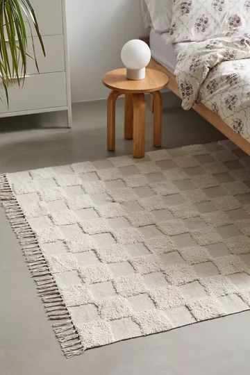 Checkerboard Hilo Tufted Rug | Urban Outfitters (US and RoW)