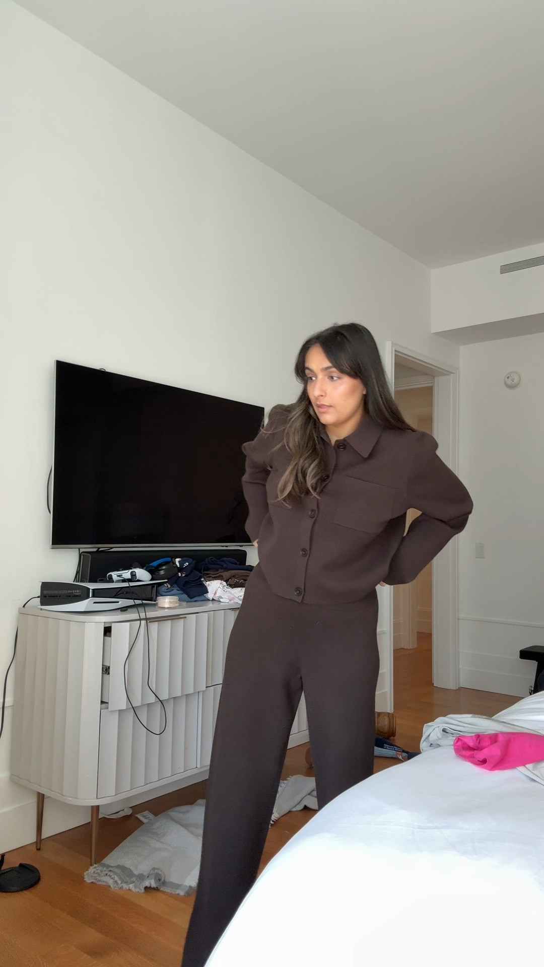 Cutest little brown outfit from Aritzia. Wearing a size medium in both. I’m 5’4 for reference .#artizia #fallfashion

#LTKmomlife