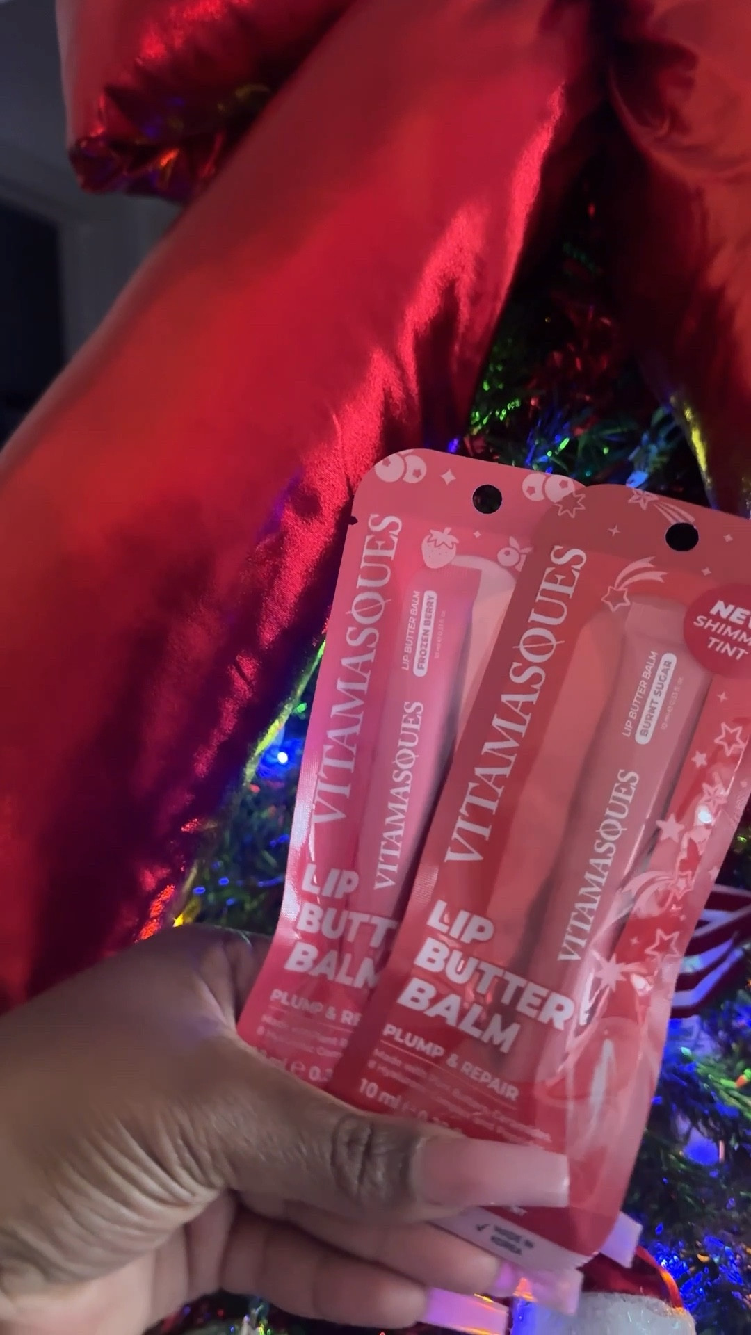 I am so tired of dry and chapped lips! This winter weather calls for a lip balm that has moisturizing and hydrating ingredients like these Vitamasques Lip Butter Balms. With a sheer tint, a pleasant smell, and a sweet price point—these are great stocking stuffers or as a gift for yourself 😉 

Ingredients include: Shea Butter, Mango Butter & Cocoa Butter PLUS peptides and vegan collagen. 

Trust me on this one! ❤️

#LTKHoliday #LTKGiftGuide #LTKFindsUnder50