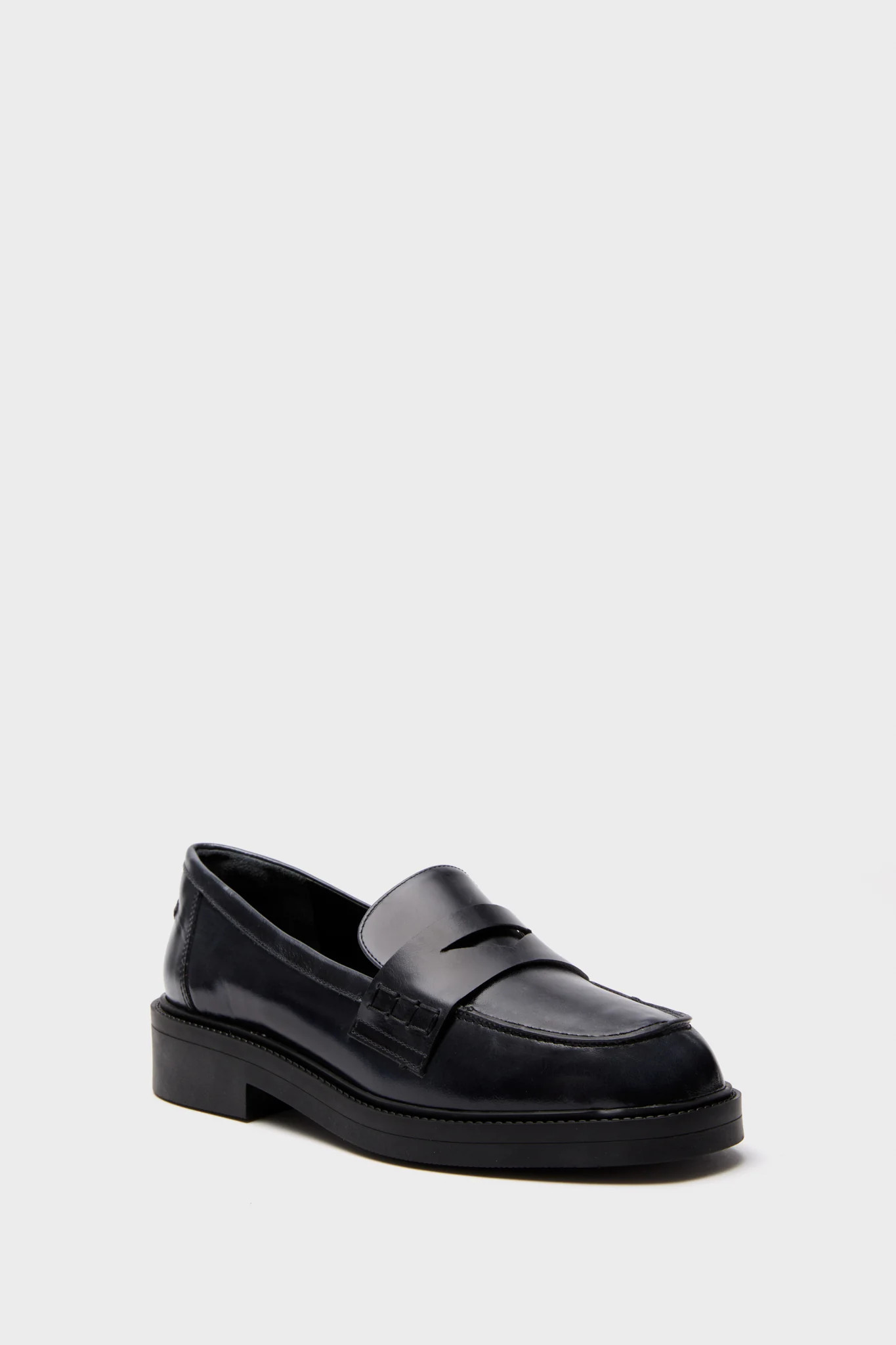 Black Dylan Loafers | Tuckernuck (US)