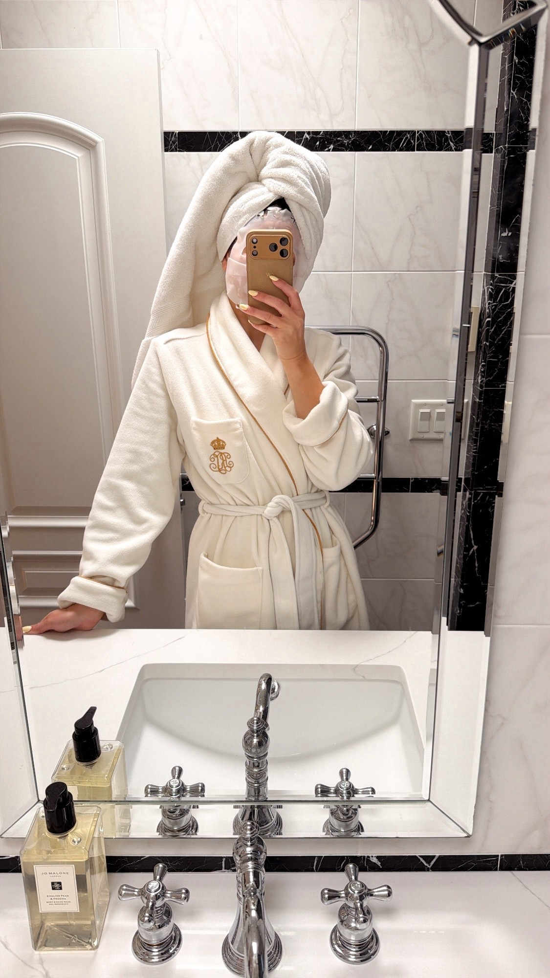 Bathroom, accessories, sink, faucet, hand soap, French, Parisian style, home decor.

#LTKselfcare #LTKHome #LTKmomlife