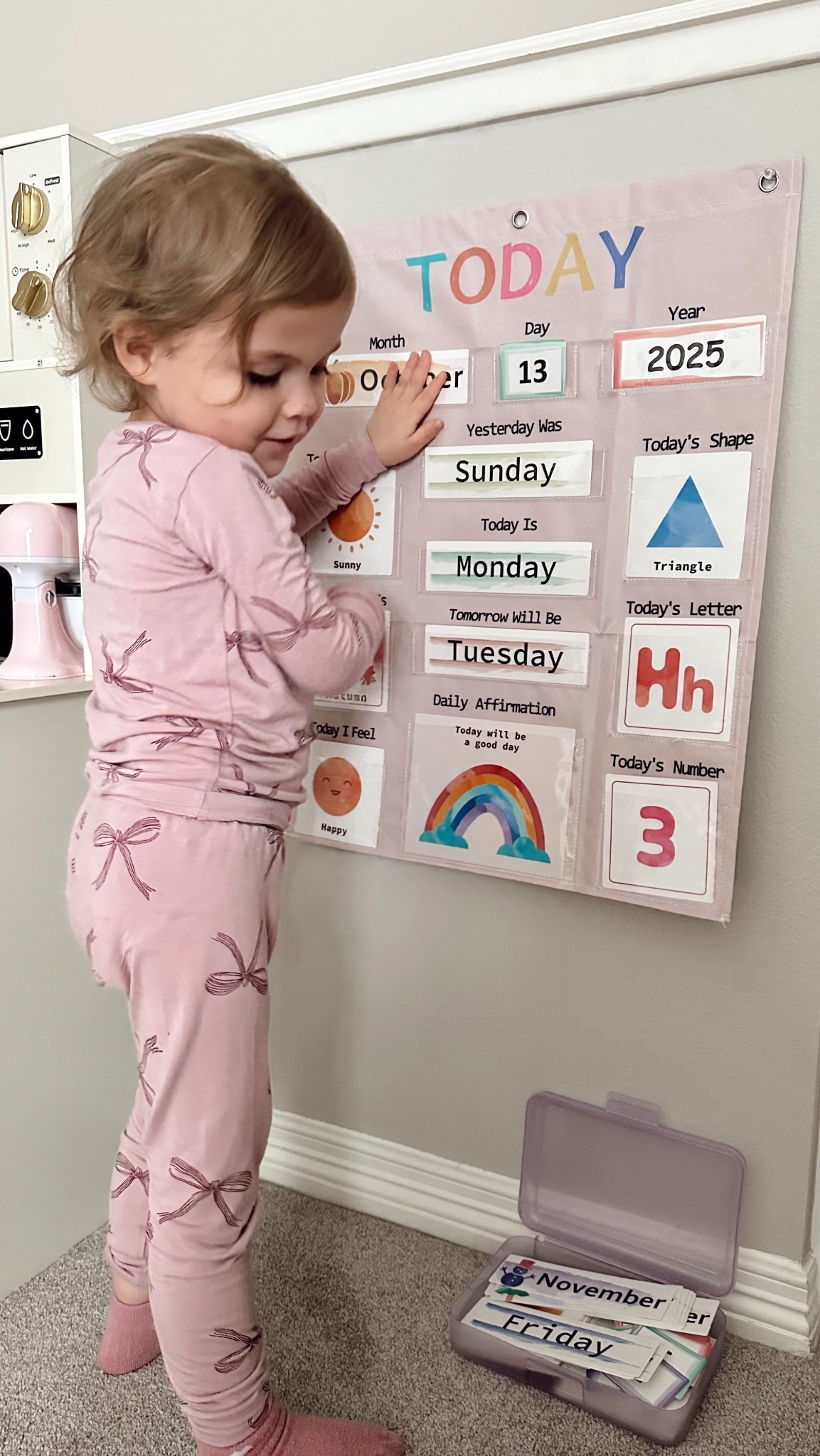 Homeschool
Daily calendar for kids 
Amazon school finds
Bow pajamas 



#LTKKids