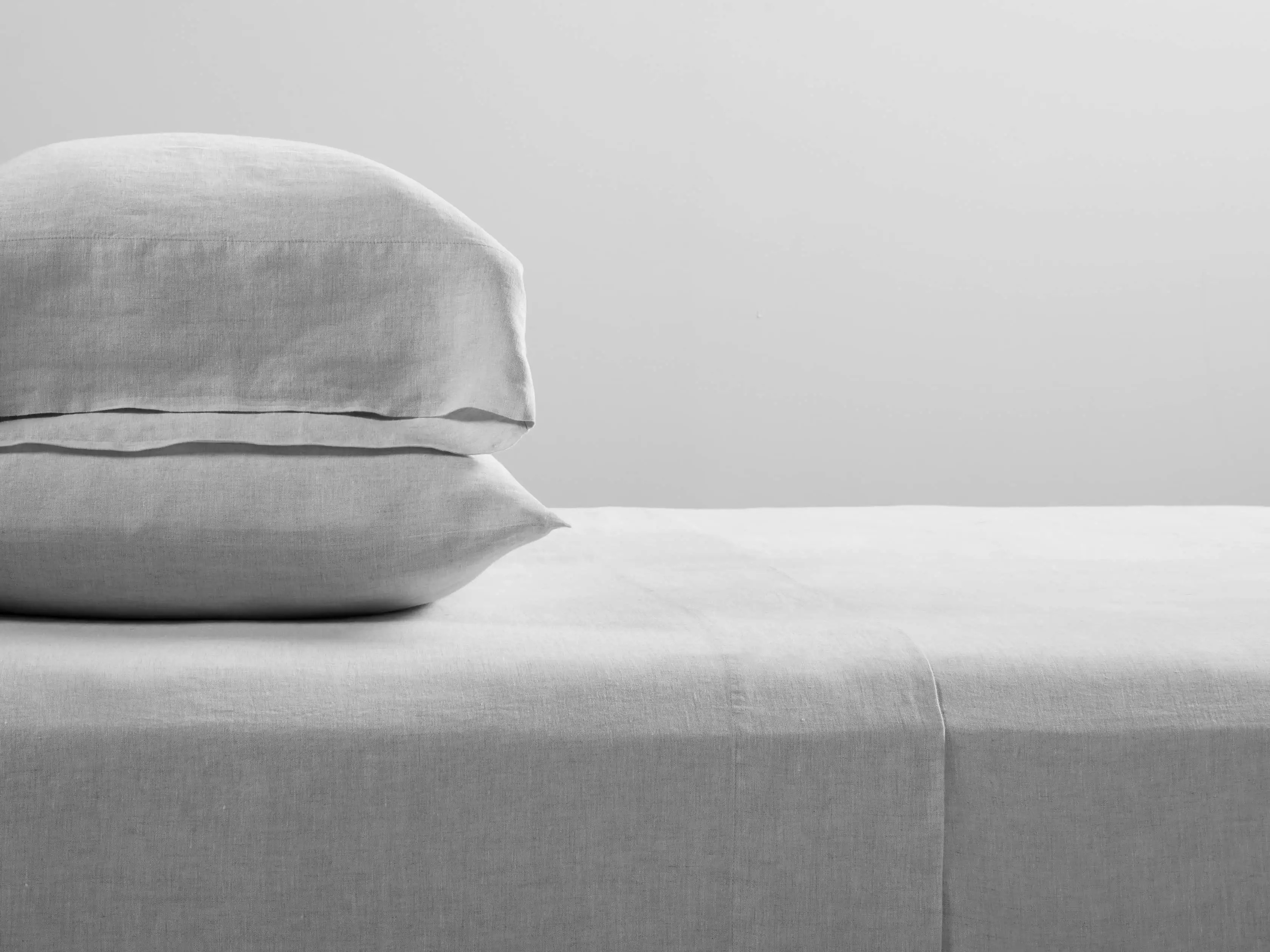 Linen Sheet Set in Chambray Dove | Arhaus