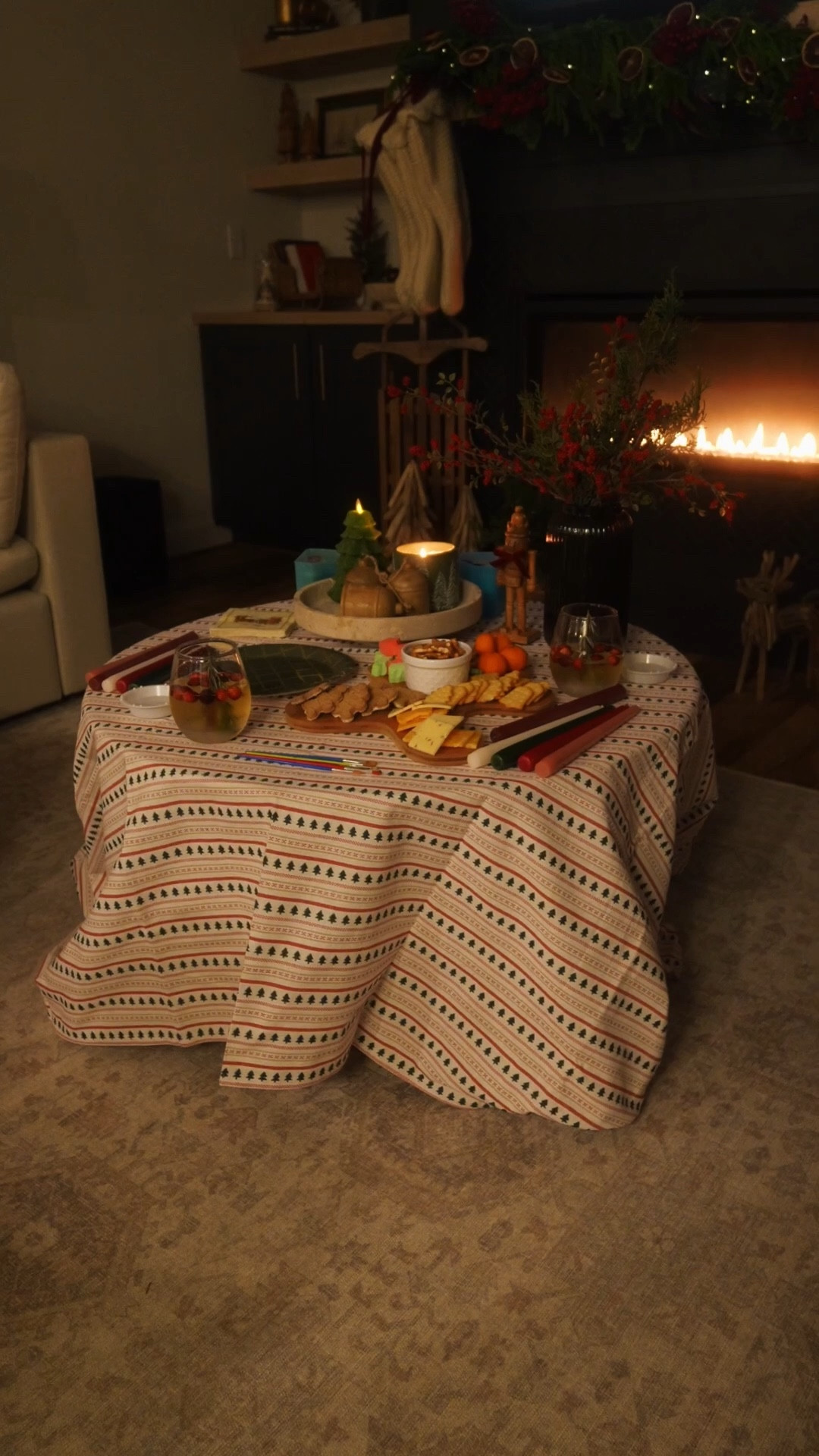 Simple, but cute date night 🎨👩🏻‍🎨✨

#LTKHoliday #LTKSeasonal #LTKU