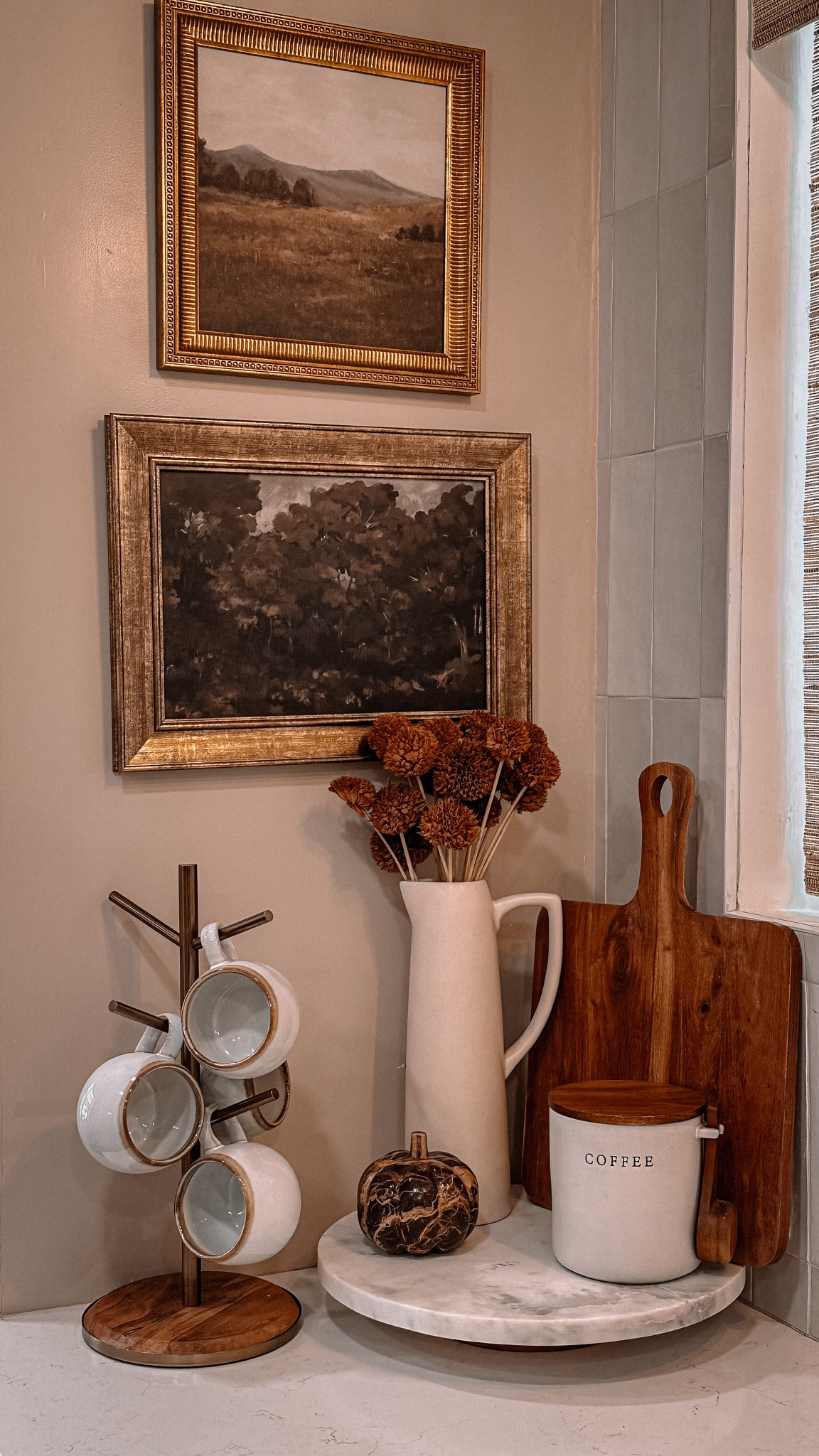 Fall coffee bar setup from Amazon and Target 🍂☕️



#LTKFindsUnder50 #LTKHome #LTKSaleAlert