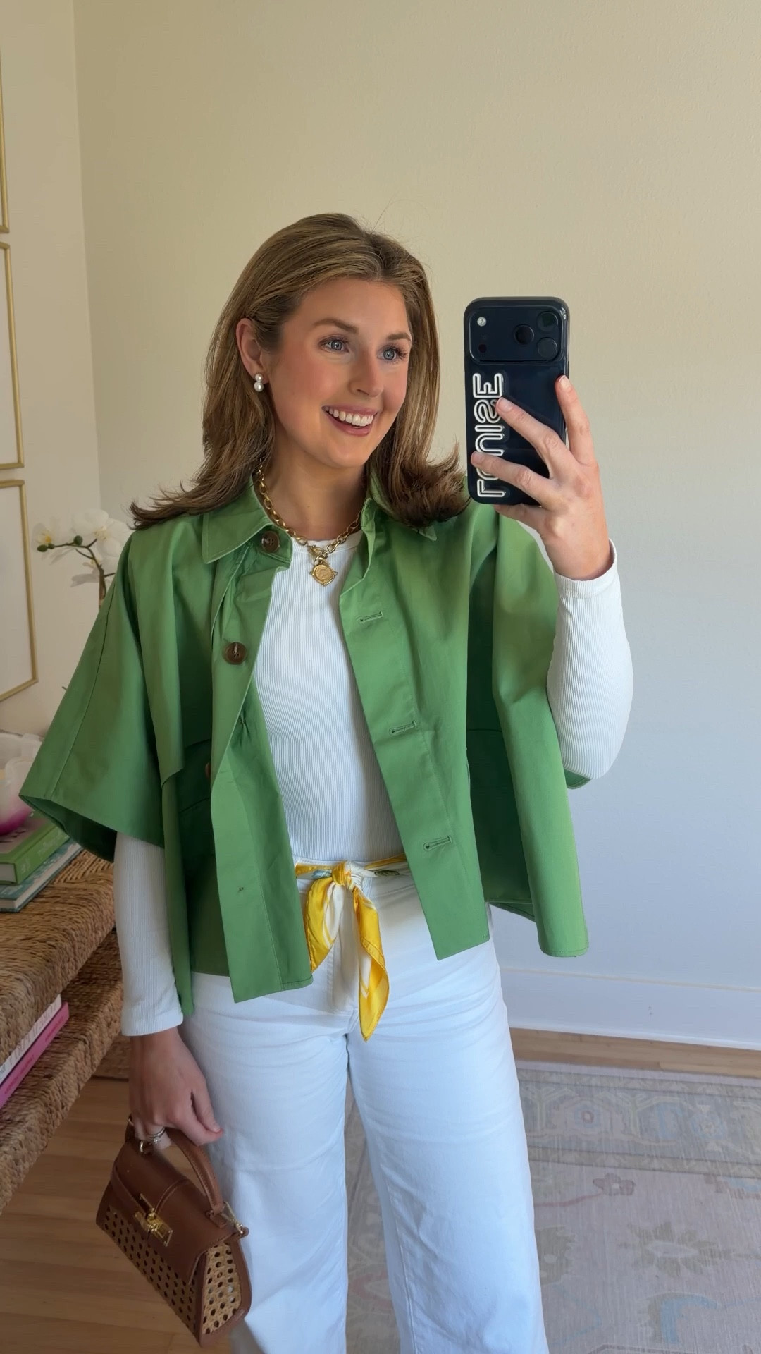 St Patrick’s day ootd! Wearing a S in trench and 0 in jeans!