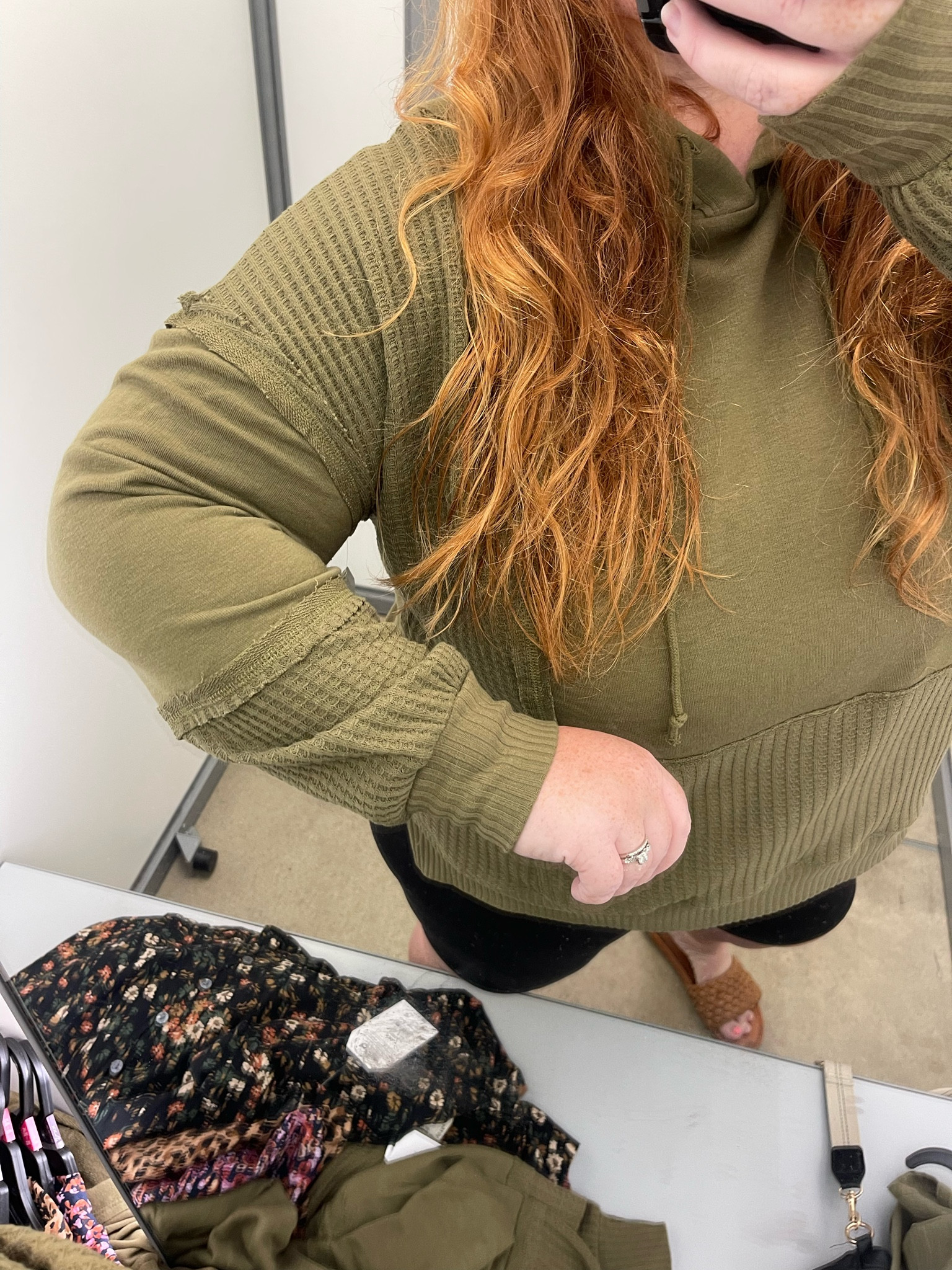 Walmart waffle sweater in a gorgeous green color (and many more!!) 



#LTKSaleAlert #LTKPlusSize #LTKMidsize