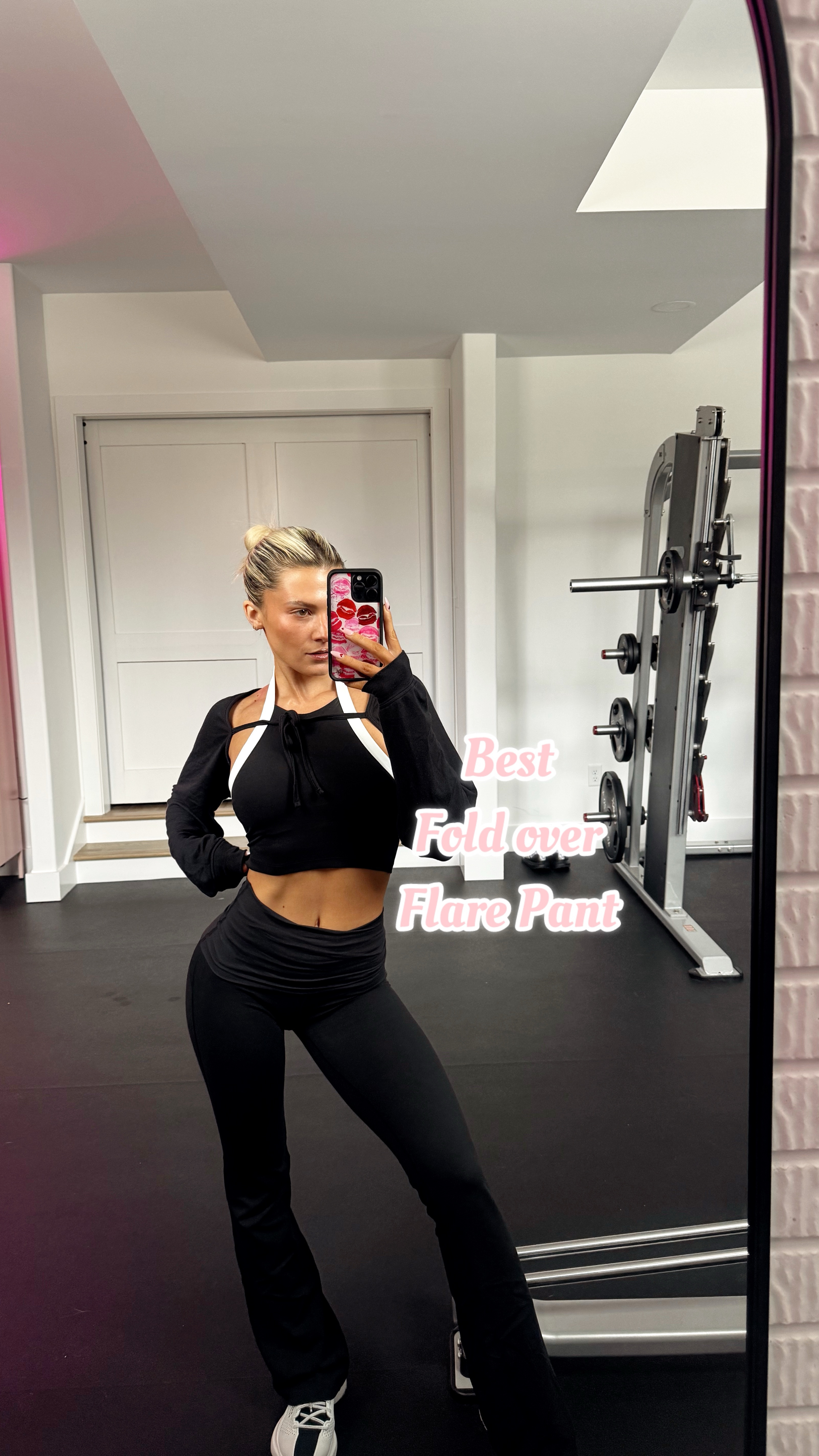 The best fold over flare pants 👏🏼🙌🏼🥰 wearing a size 4💗🙌🏼

#LTKFitness #LTKActive #LTKSeasonal