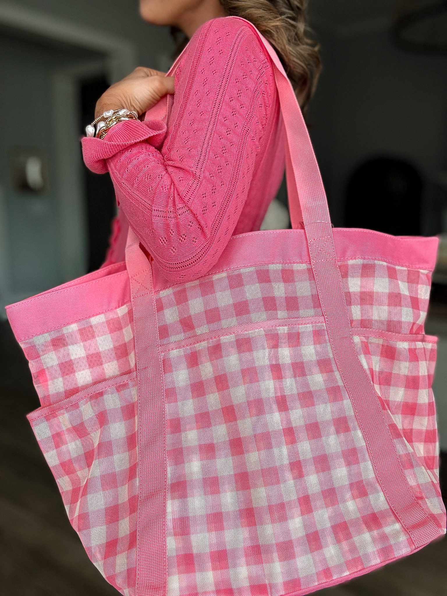 This $8 Walmart tote is about to be your go-to for EVERYTHING 💕🙌🏼 the cutest gingham print and so functional for real life!!

Perfect for the beach, pool days, errands, mom life, or just throwing everything in and going 🏖️✨ it has a zipper pocket inside (major win!!) plus pockets on both sides to keep everything organized 👏🏼

And it comes in several fun prints… you’re going to want more than one 😉

#walmartfinds #walmartfashion #walmartstyle #beachtote #poolbag #momlifeessentials #affordablefinds #summeressentials #walmartmusthaves #budgetfriendly #onthego #everydayessentials #ginghamstyle

#LTKmomlife #LTKootd
