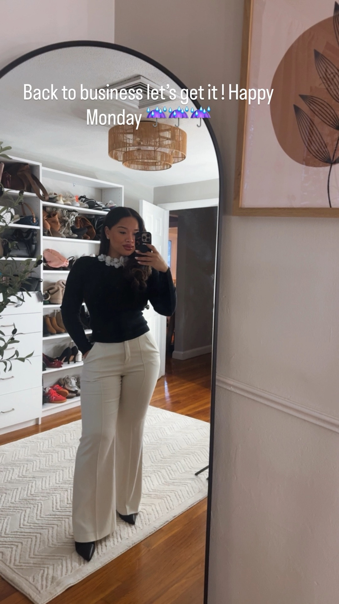 Back to business let’s get it ! Happy Monday ☔️☔️☔️