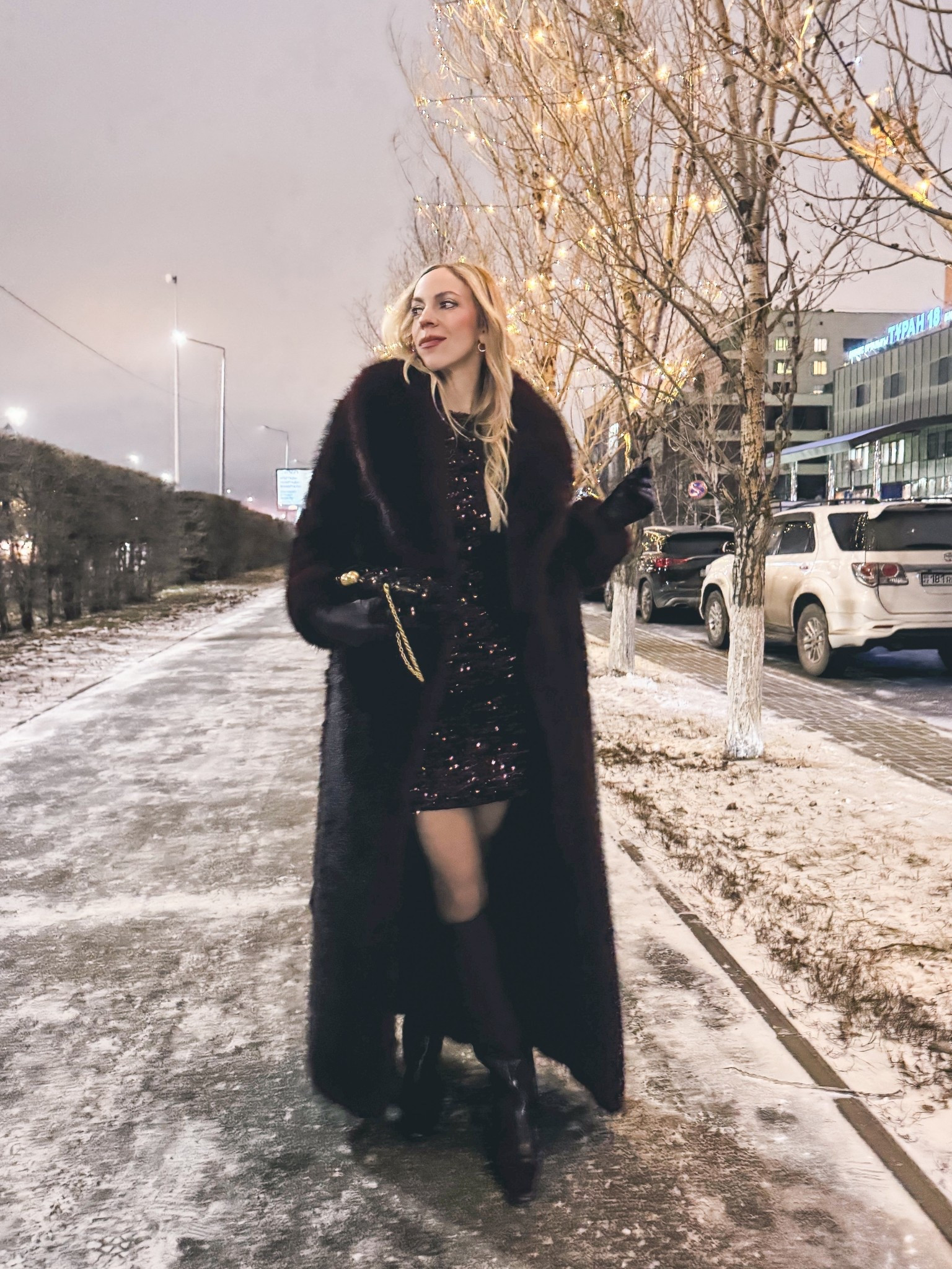 New Year’s Eve outfit, date night, burgundy fur coat, sequin mini dress with sheer tights and tall boots, burgundy leather gloves, Zara sequin clutch

#LTKHoliday #LTKFindsUnder100 #LTKOver40