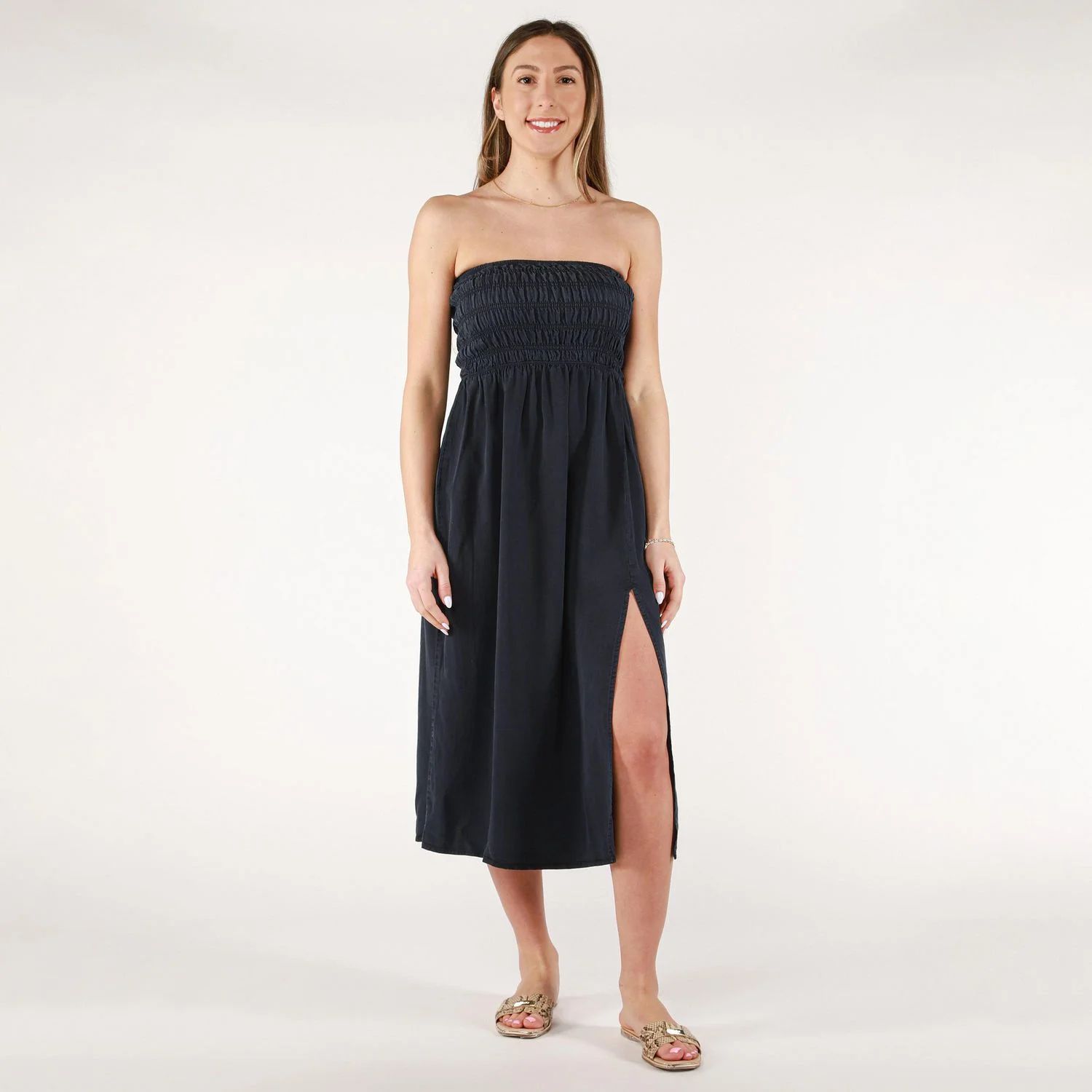 DV Strapless smocked bodice midi dress, Strapless smocked bodice midi dress | Walmart (CA)