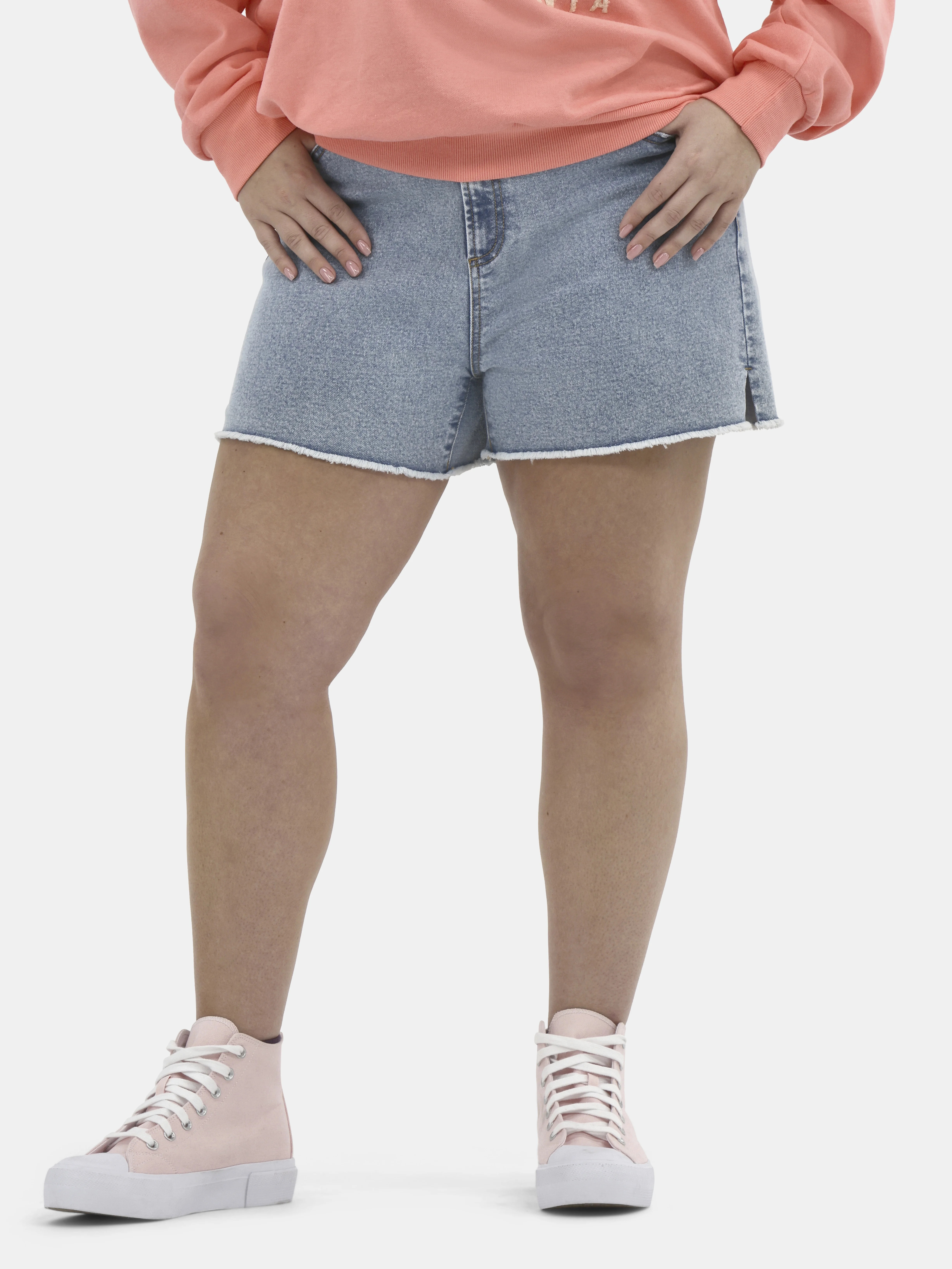 No Boundaries Women's Mid Rise Denim Short, Sizes 2-26W | Walmart (US)