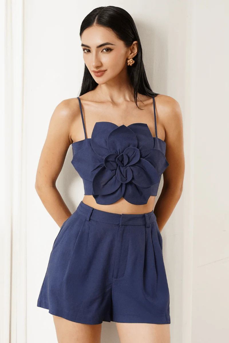 RHEA SHORT | Yumi Kim