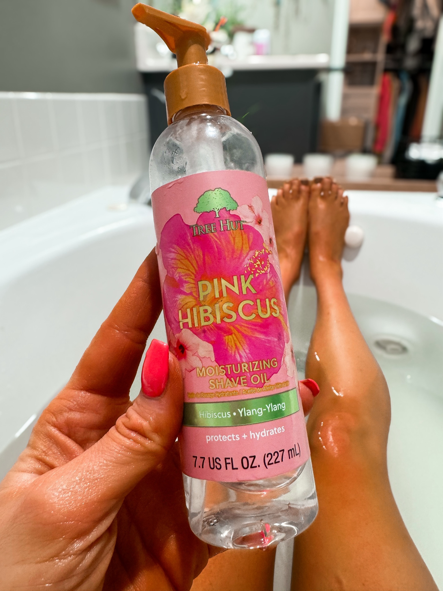 The best shave oil ever made 🫰🏼🫡 | loving this scent lately | tree hut | beauty favs | beauty must haves 

#LTKFindsUnder50 #LTKBeauty #LTKStyleTip