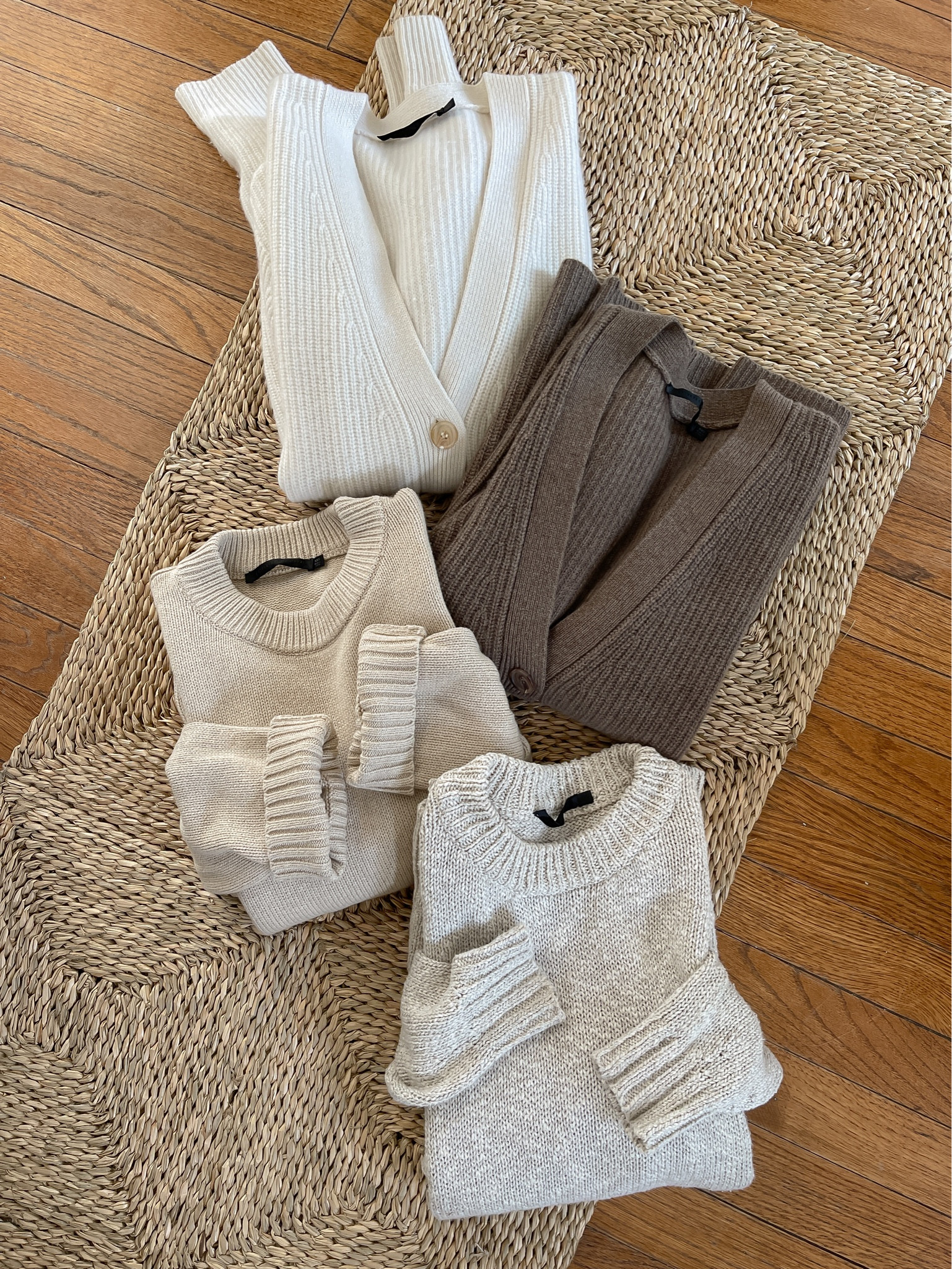 20% off Jenni Kayne sweaters with SWEATERS20 〰️

#LTKstyletip #LTKsalealert #LTKSeasonal