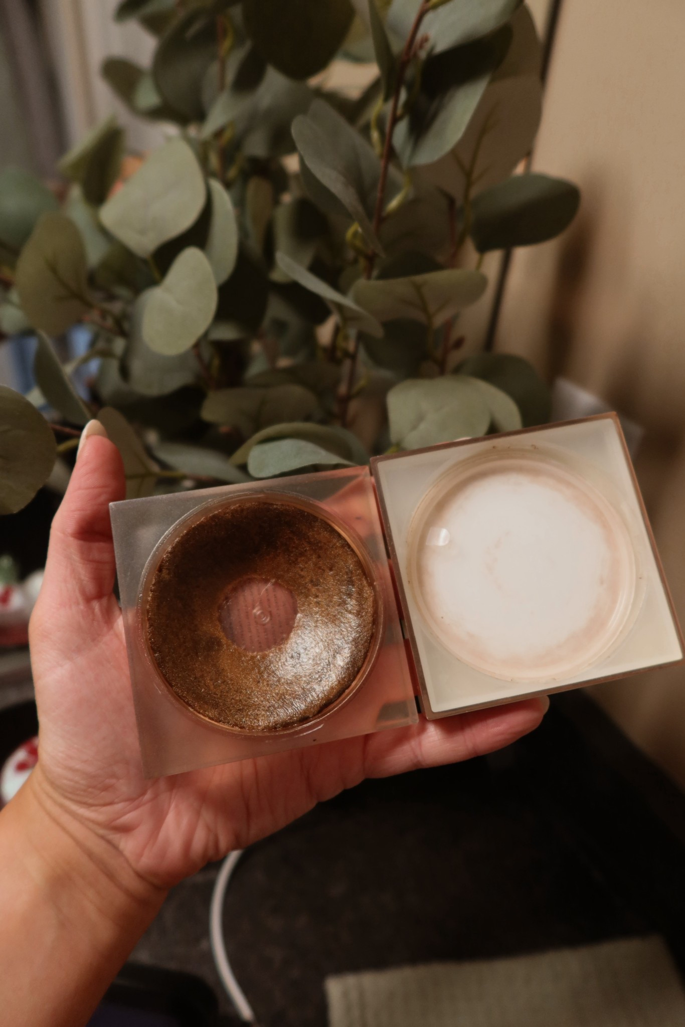 Obviously you can tell this is used quite often 🤣 I use this every time I am going out or for any event! It is STUNNINGG

#LTKgrwm #LTKBeauty #LTKdayinmylife