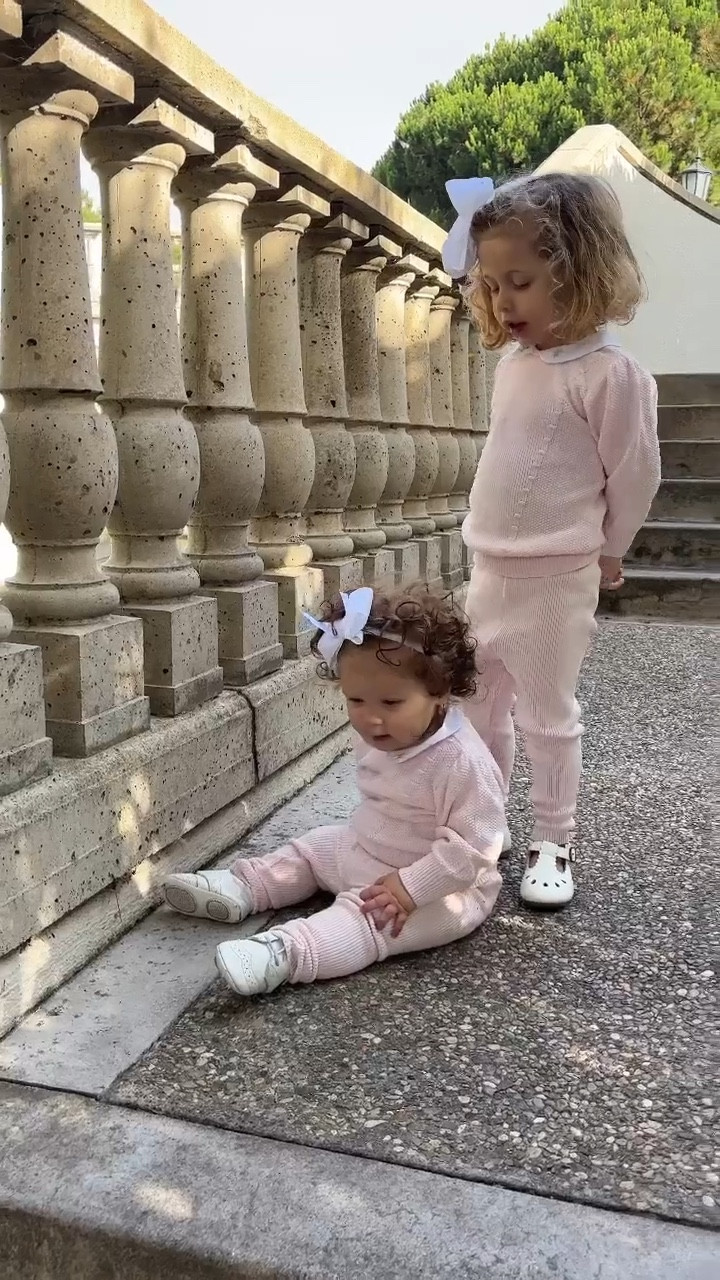 The @feltmanbrothers fall launch is live! I love all of their classic styles for our girls. Use my code Gabie10 for a discount at checkout! 

#ad #feltmanbrothers #ltkfamily #matchingsiblings #pinkforfall #classicbabyclothes #familyoutfits #familyphotooutfits