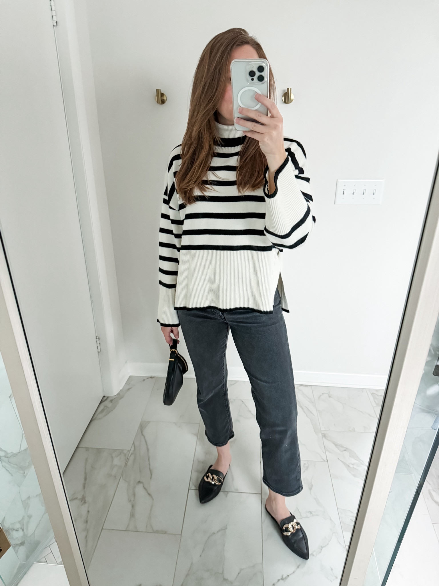 40 outfits in 40 days | all outfit ideas from the spring capsule wardrobe | 18 key staples for spring 

* toteme dupe striped sweater, tts, wearing small
* Levi’s ribcage, size down, wearing 24
* black mules, similar linked
* black Chloe dupe handbag 

Spring outfits, spring outfit ideas, capsule wardrobe ideas, womens fashion 

#LTKSpringSale #LTKSeasonal