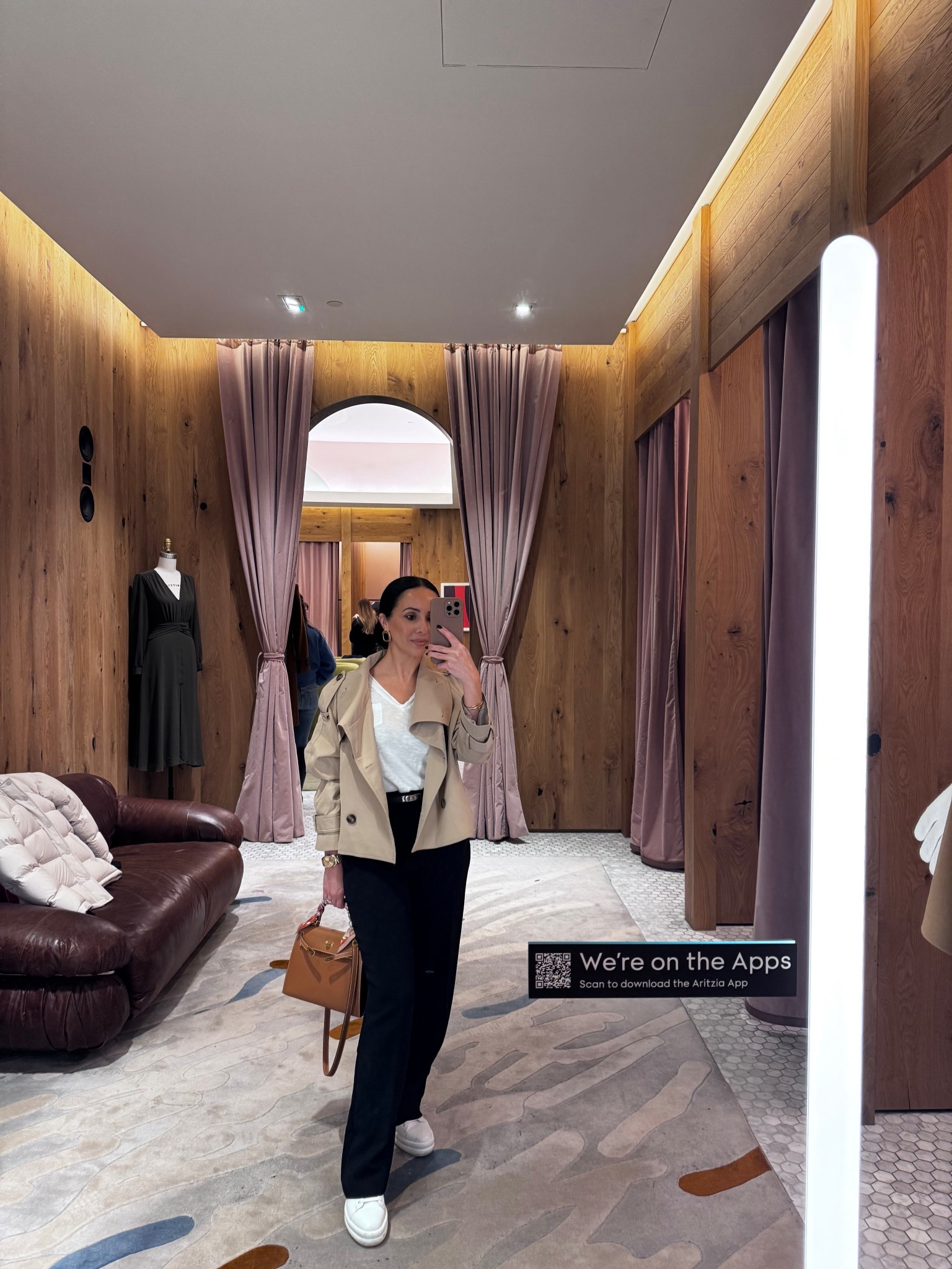 Ootd for a long shopping day! I love these Aritzia trousers that are so comfortable but I still feel put together wearing them! 

Trouser size: 0 short
Top size: Xxs 
Jacket size: xs 

Everyday petite fashion inspo | Rita Salmo | effortless pants | asos cropped trench jacket 

#LTKOver40 #LTKootd #LTKPetite