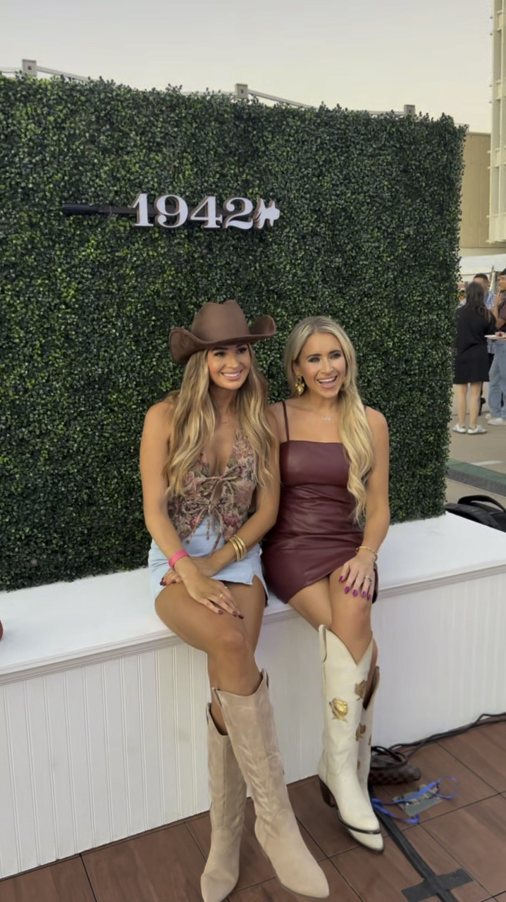 A little behind the scenes of @brookelmcdonald and me at Rare Steak Fest 

My Vici dress is 25% off with code Hayley25 

#LTKShoeCrush #LTKFindsUnder100 #LTKSaleAlert